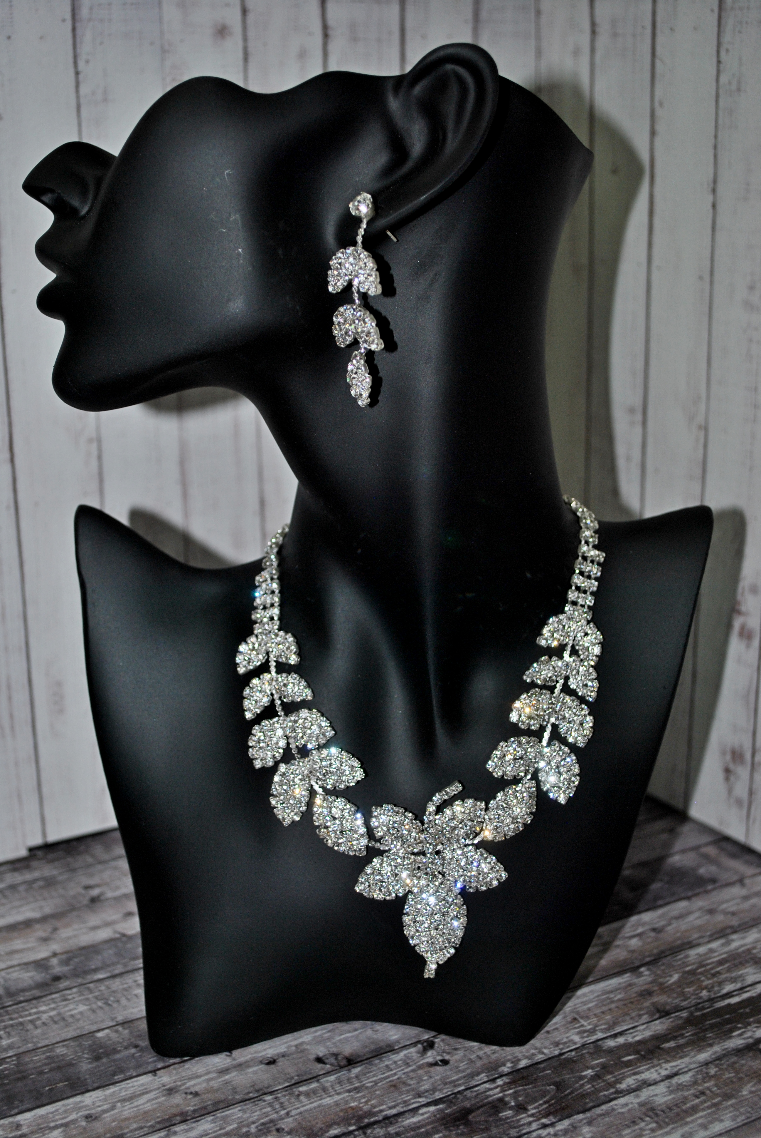 

Колье+серьги из бижутерного сплава Fashion Jewelry Rhinestone Magic 10, стразы, Rhinestone Magic 10