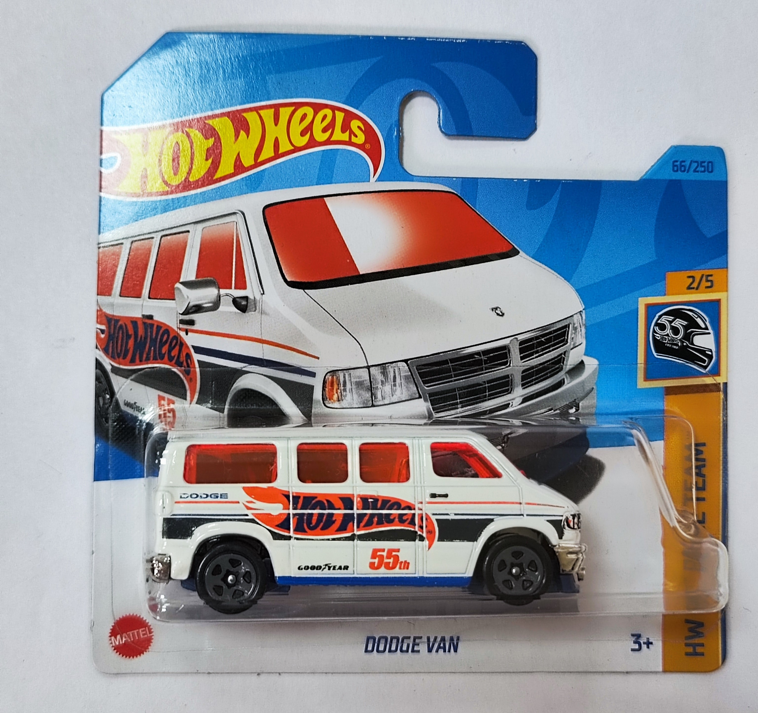 Игрушечная машинка Hot Wheels базовой коллекции DODGE VAN 5785/HKK28