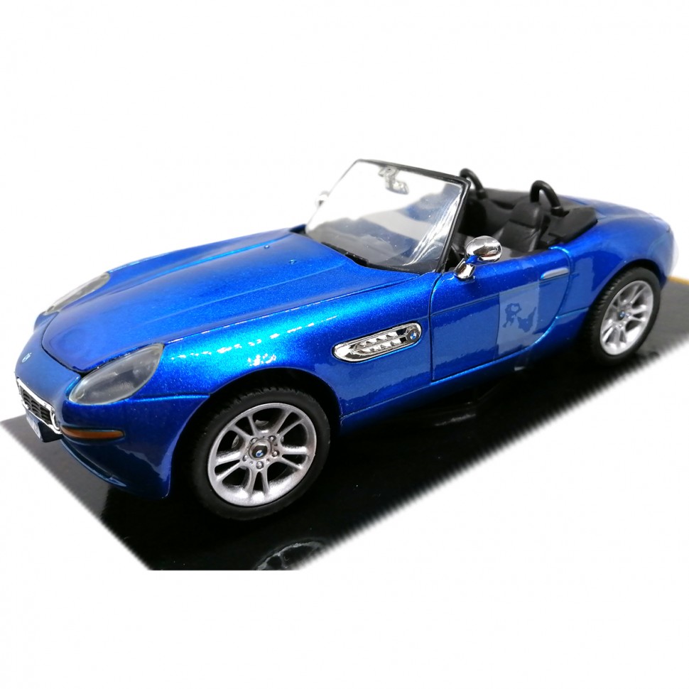 фото Коллекционная модель автомобиля motormax bmw z8 roadster 2001 года 1:24 73257