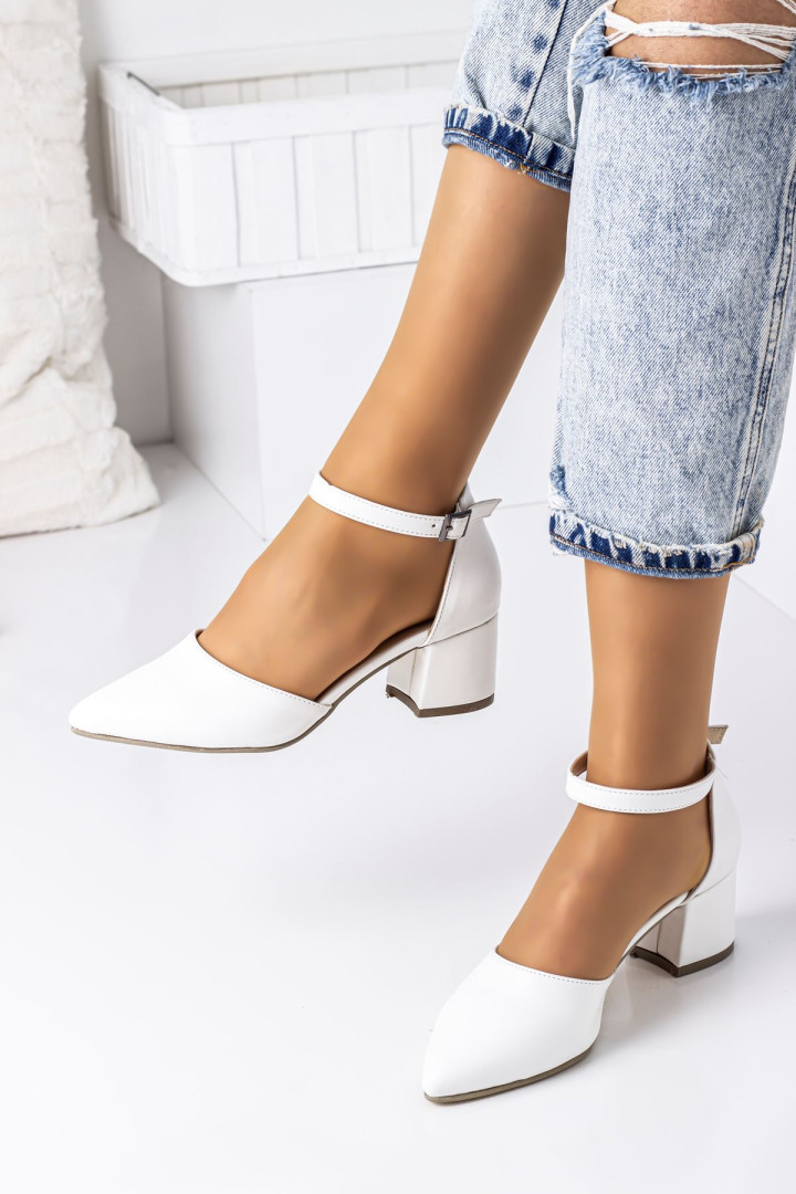 

Туфли женские Lal Shoes B691-R008 белые 39 EU (доставка из-за рубежа), B691-R008