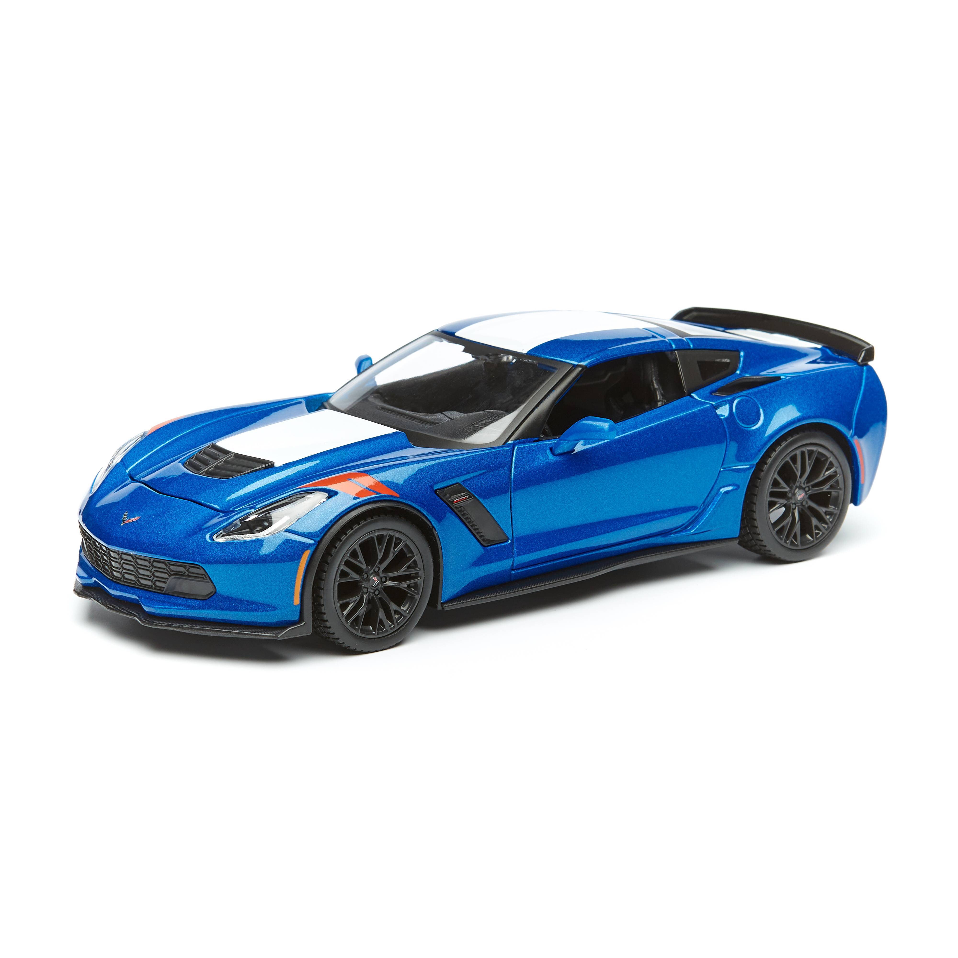 фото Игрушечная машинка maisto синяя - chevrolet corvette grand sport 2017г 1:24 31519/31516/2