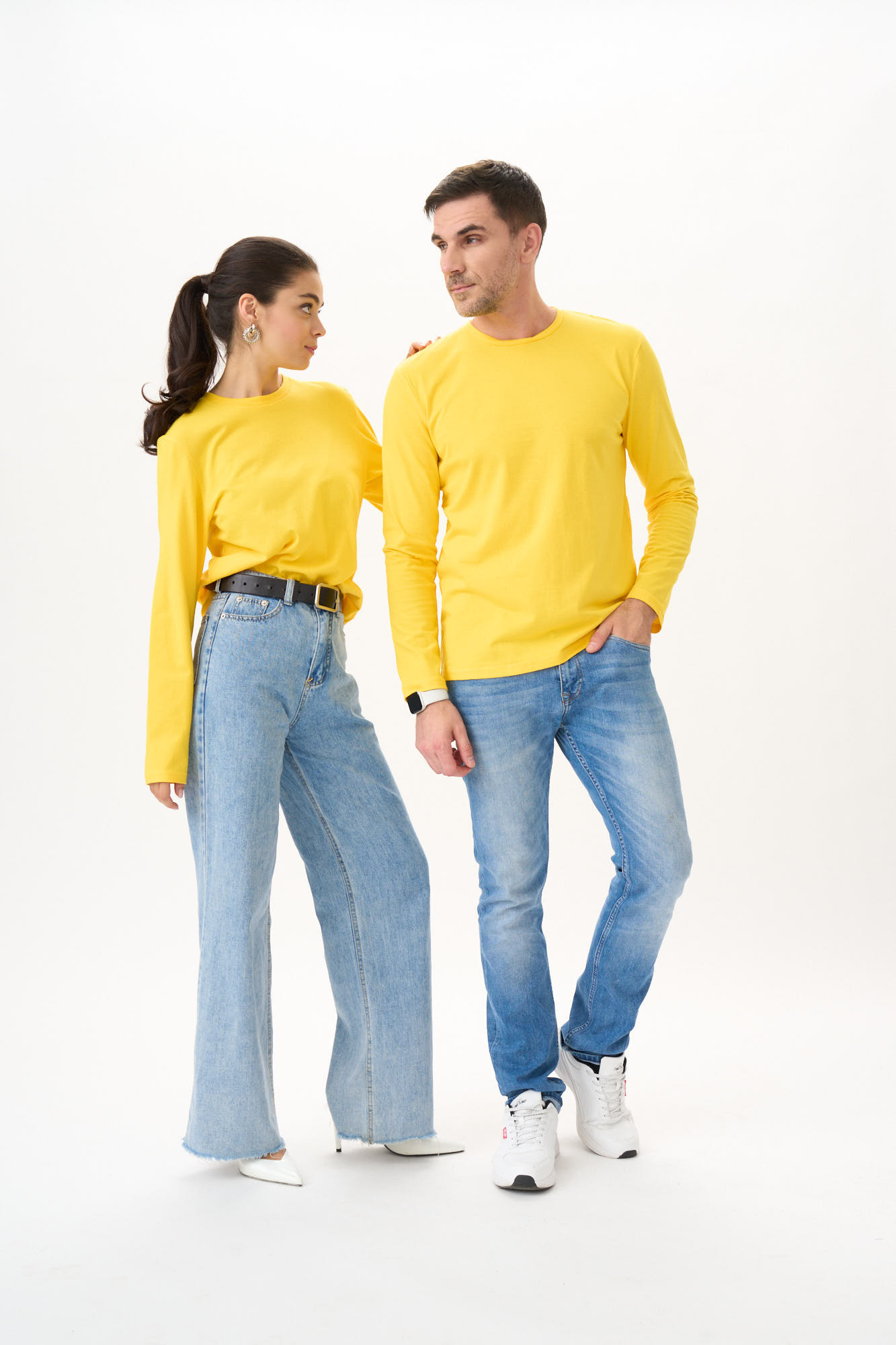 Лонгслив унисекс Uzcotton UZ-M-L желтый 42-44XS 551₽