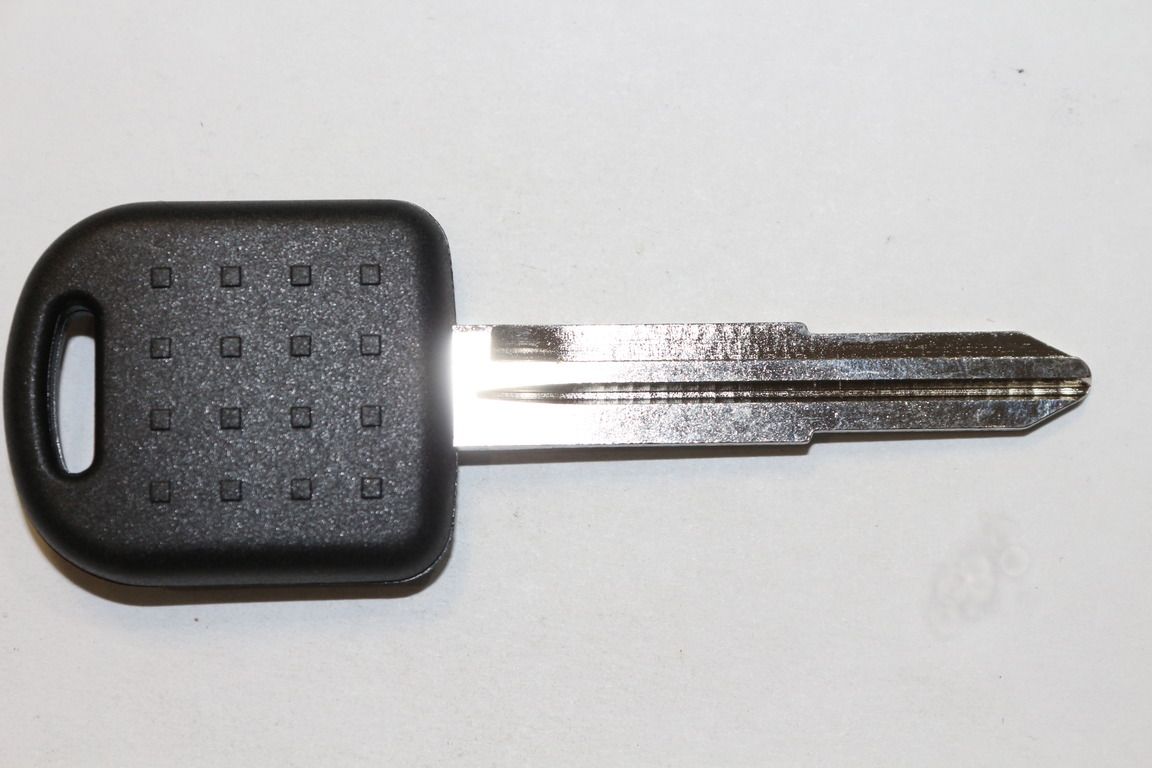 

Ключ зажигания Autokey заготовка для Suzuki с чипом