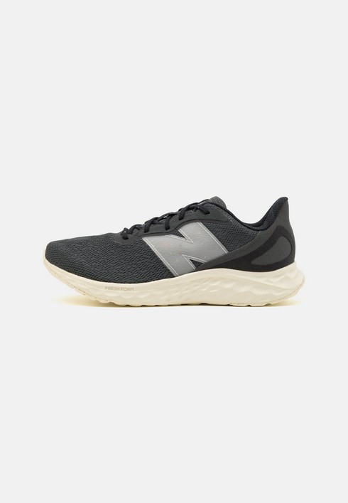 

Кроссовки мужские New Balance Fresh Foam Arishi V4 черные 44 EU (доставка из-за рубежа), Черный, Fresh Foam Arishi V4