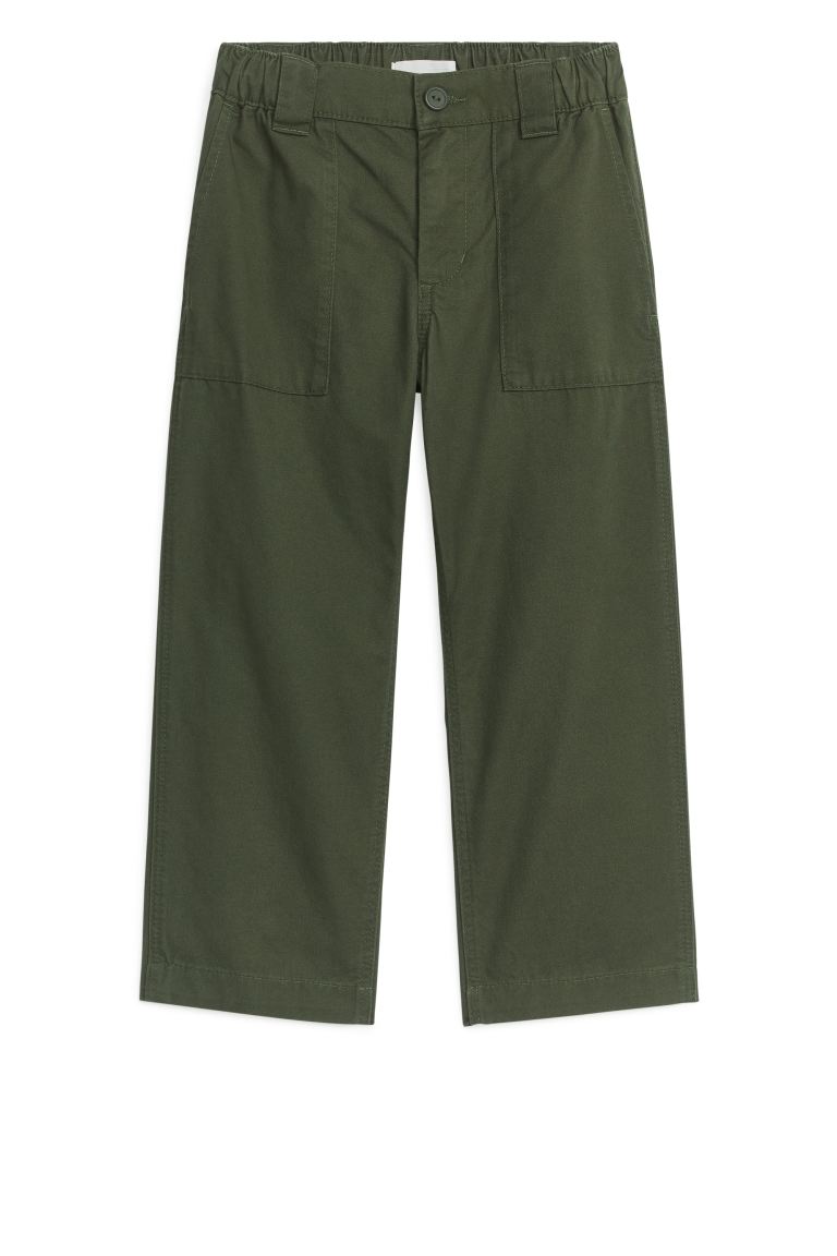 

Брюки детские ARKET 1110278, цвет хаки, размер 128 (доставка из-за рубежа), 1110278