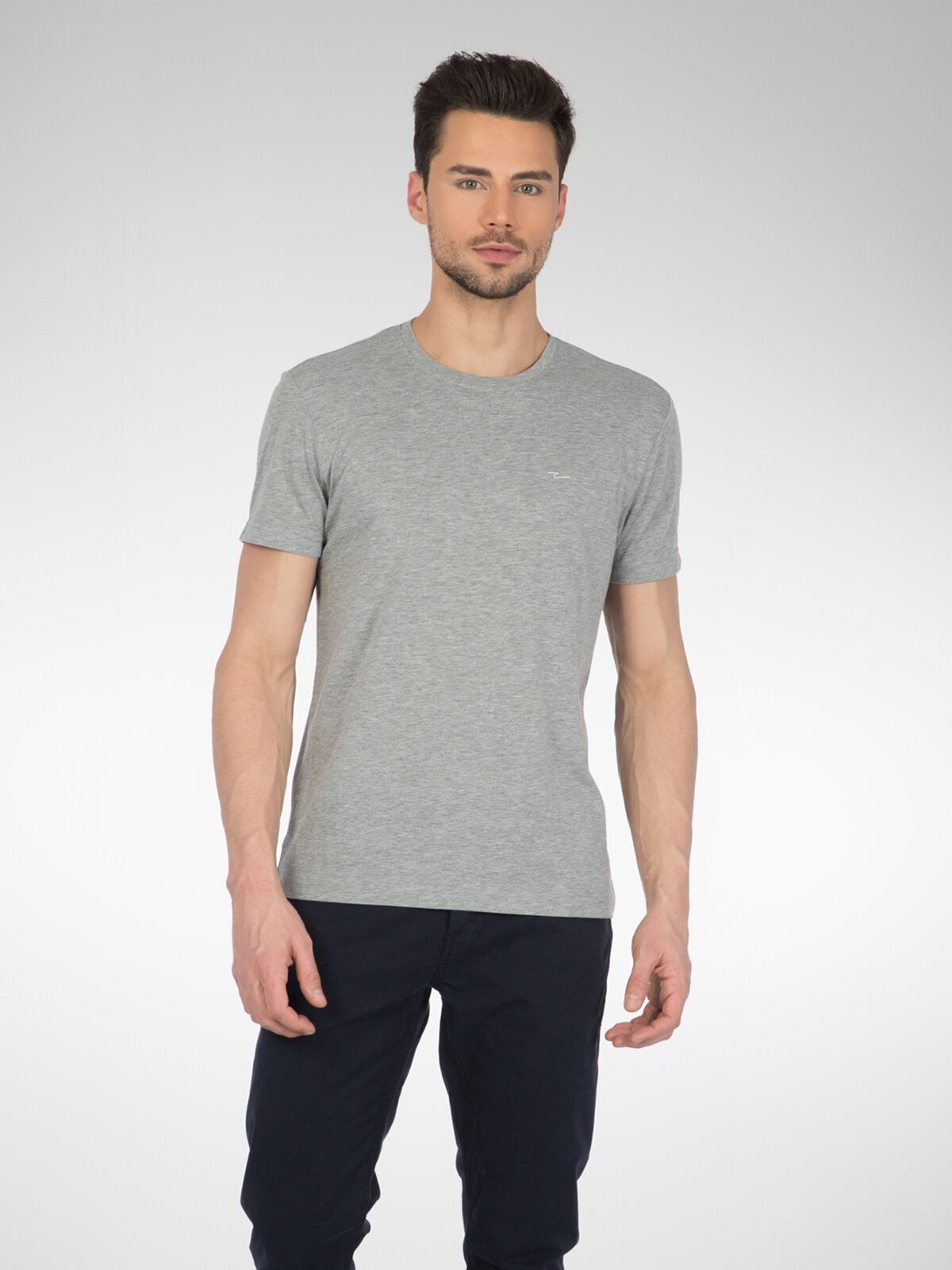 

Футболка мужская Colins CLTKTTSHM0022575_q1.v1GA серая XXL, CLTKTTSHM0022575_q1.v1GA