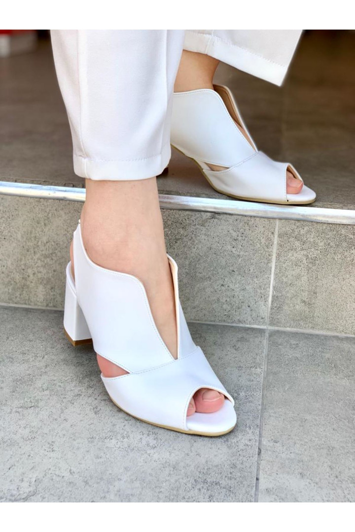 

Туфли женские Lal Shoes B865-R008 белые 41 EU (доставка из-за рубежа), B865-R008