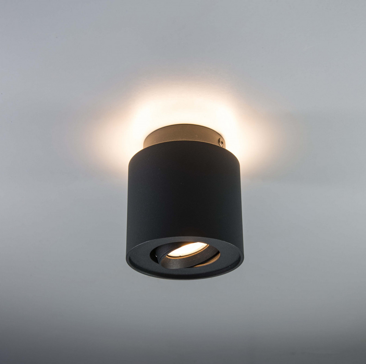 

VEGA L1480BL Светильник встраиваемый, цвет черный, GU10+LED 220V D 100mm H 115mm