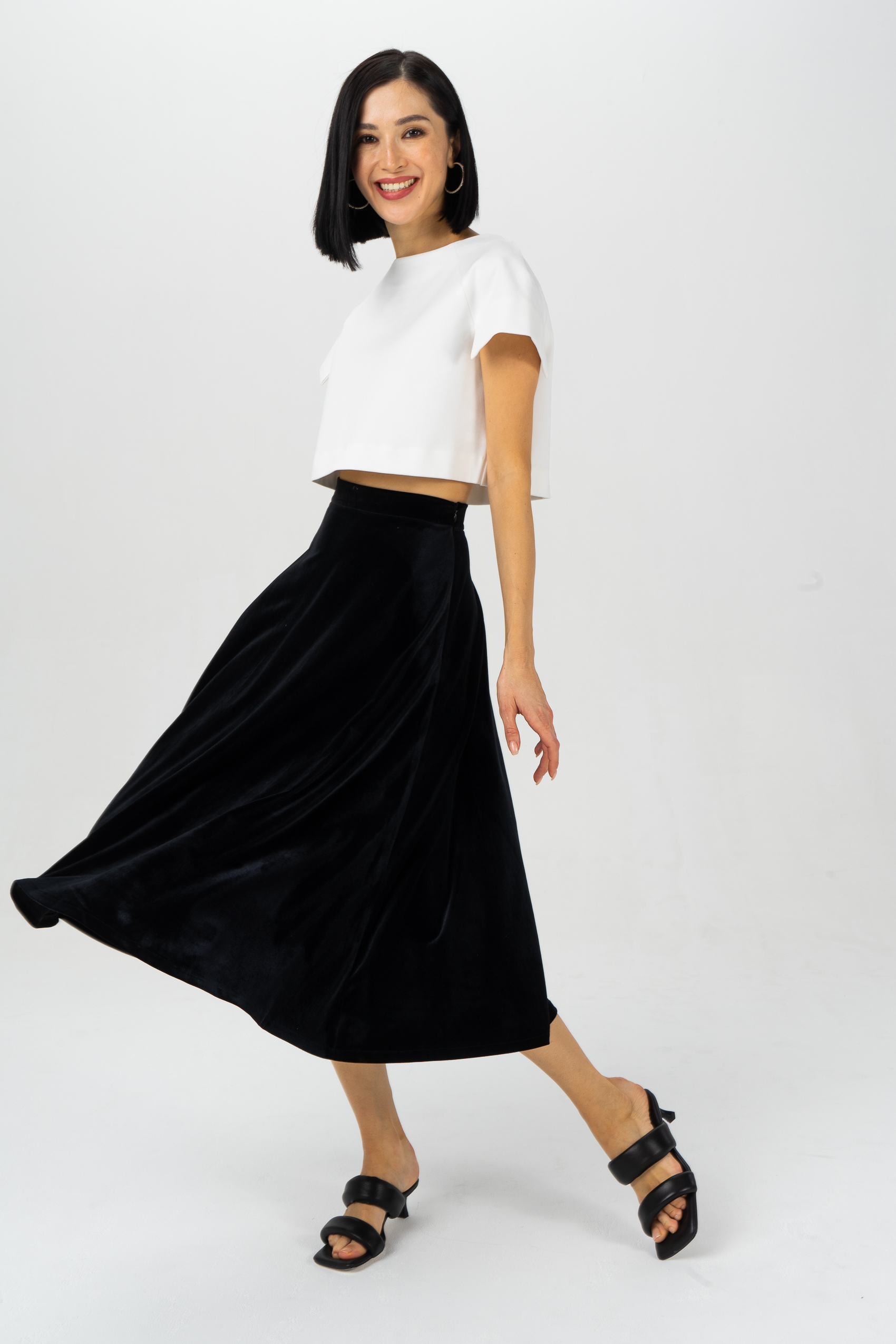 

Юбка женская Ennergiia NY23-006 черная 48 RU, NY23-006