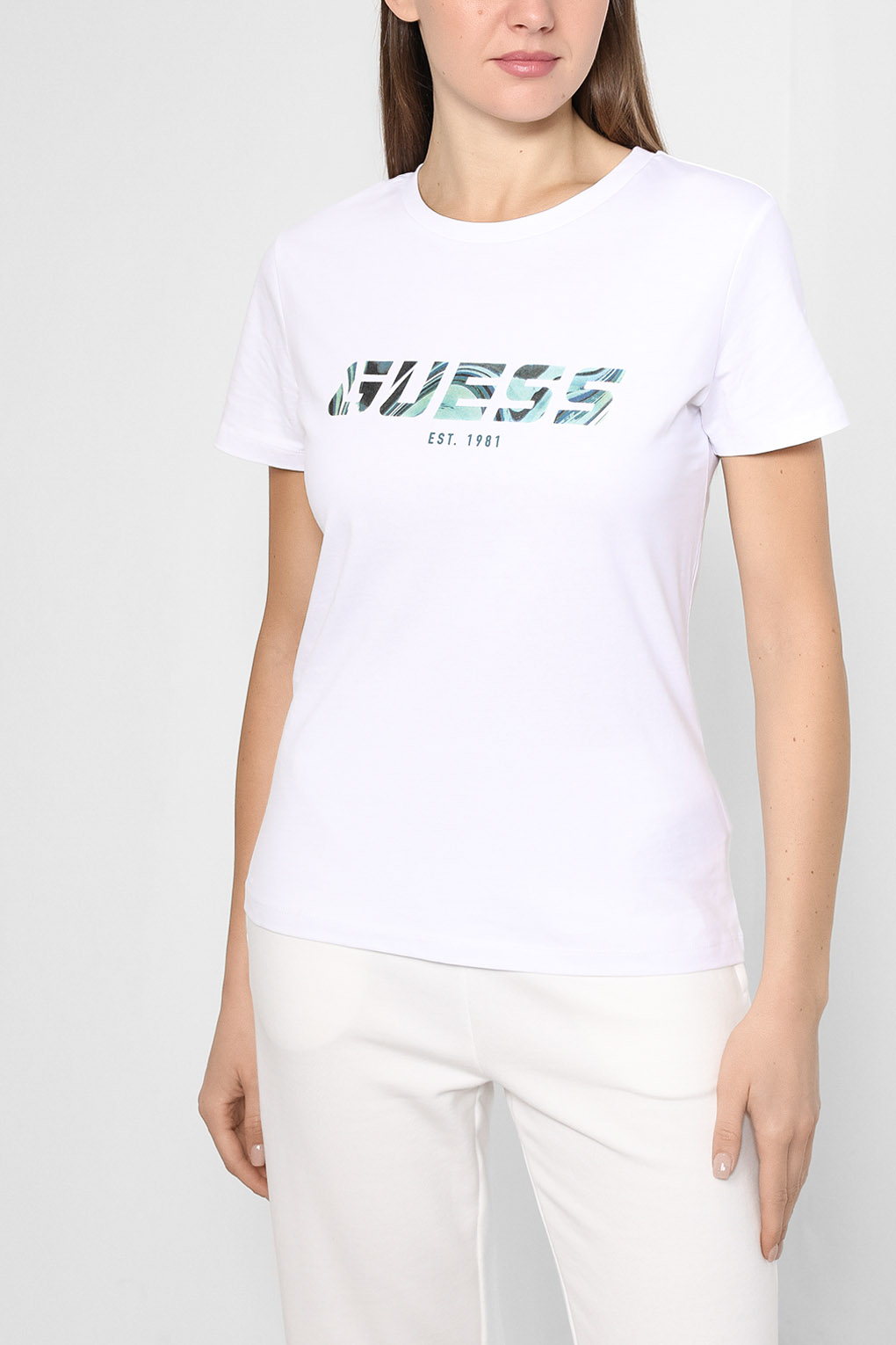 

Футболка женская Guess V2BI00 I3Z14 белая XS, V2BI00 I3Z14