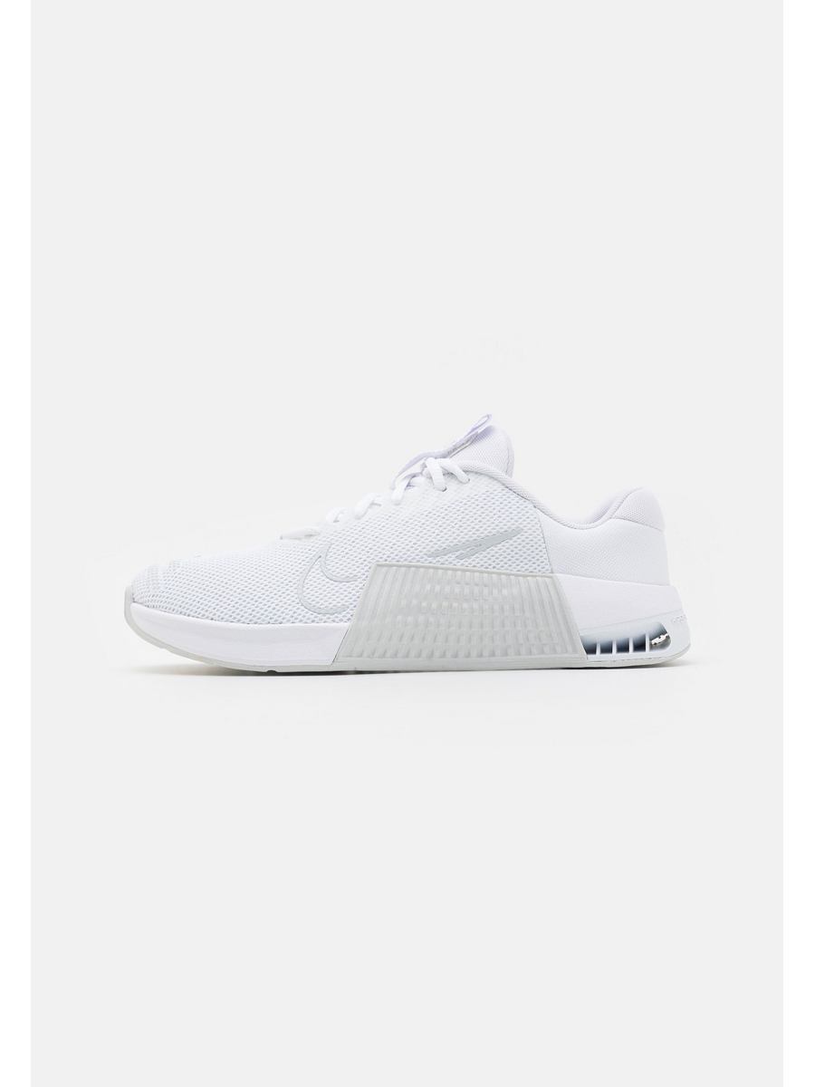 

Кроссовки мужские Nike N1242A2NL белые 44 EU, Белый, N1242A2NL