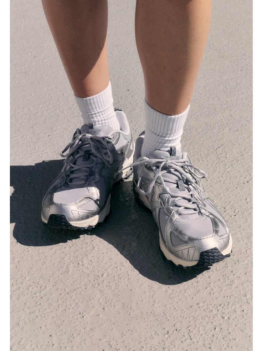 

Кроссовки унисекс New Balance NB 610 серые 43 EU, Серый, NB 610