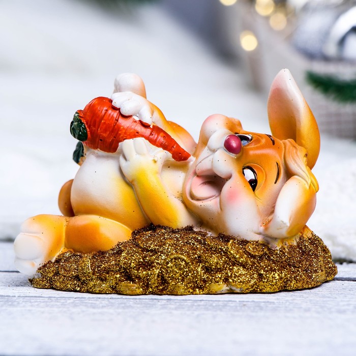 

Копилка "Заяц с морковкой" рыжий, 10х11см