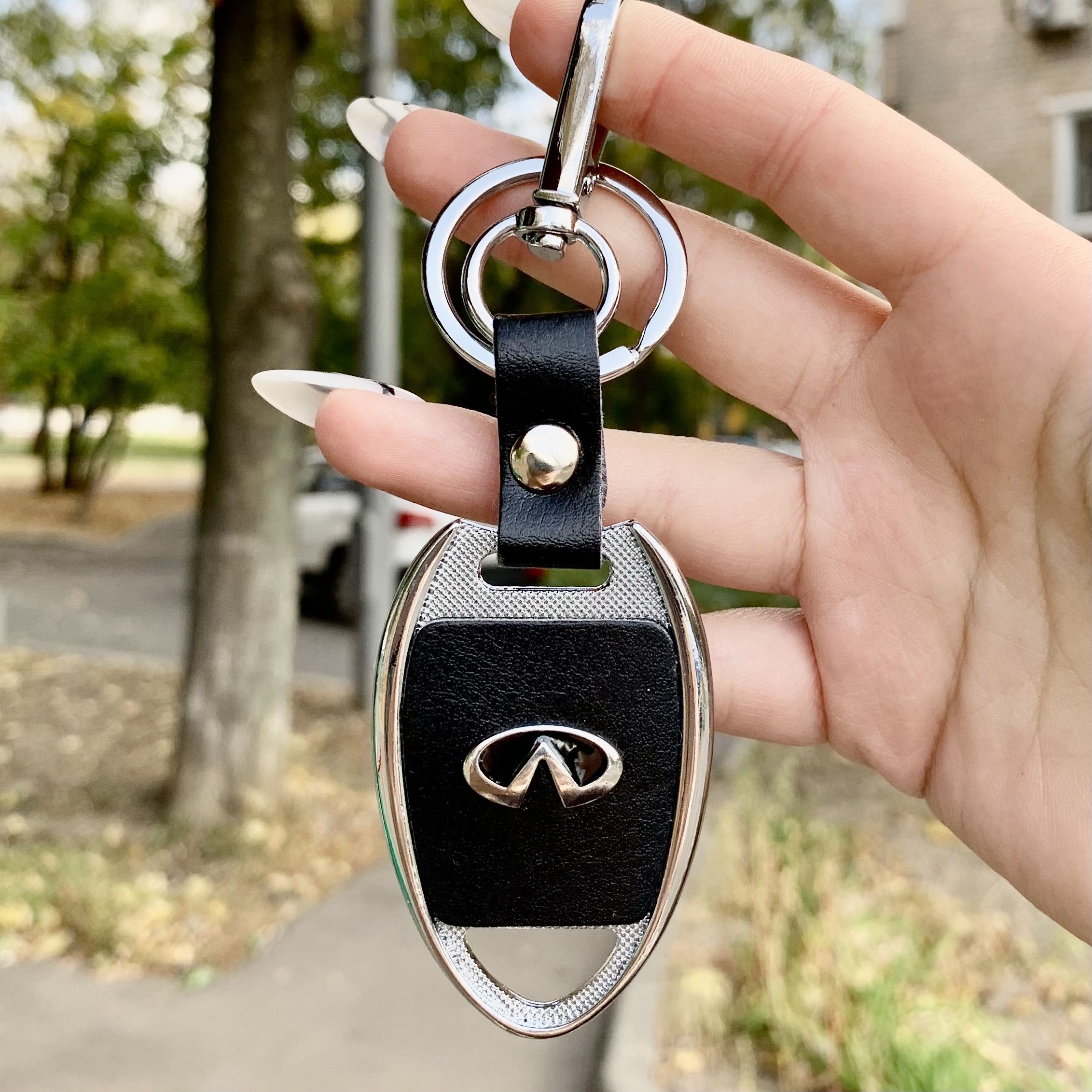 

Брелок на ключи с логотипом автомобиля INFINITI, Черный, Брелок_Кожа_2
