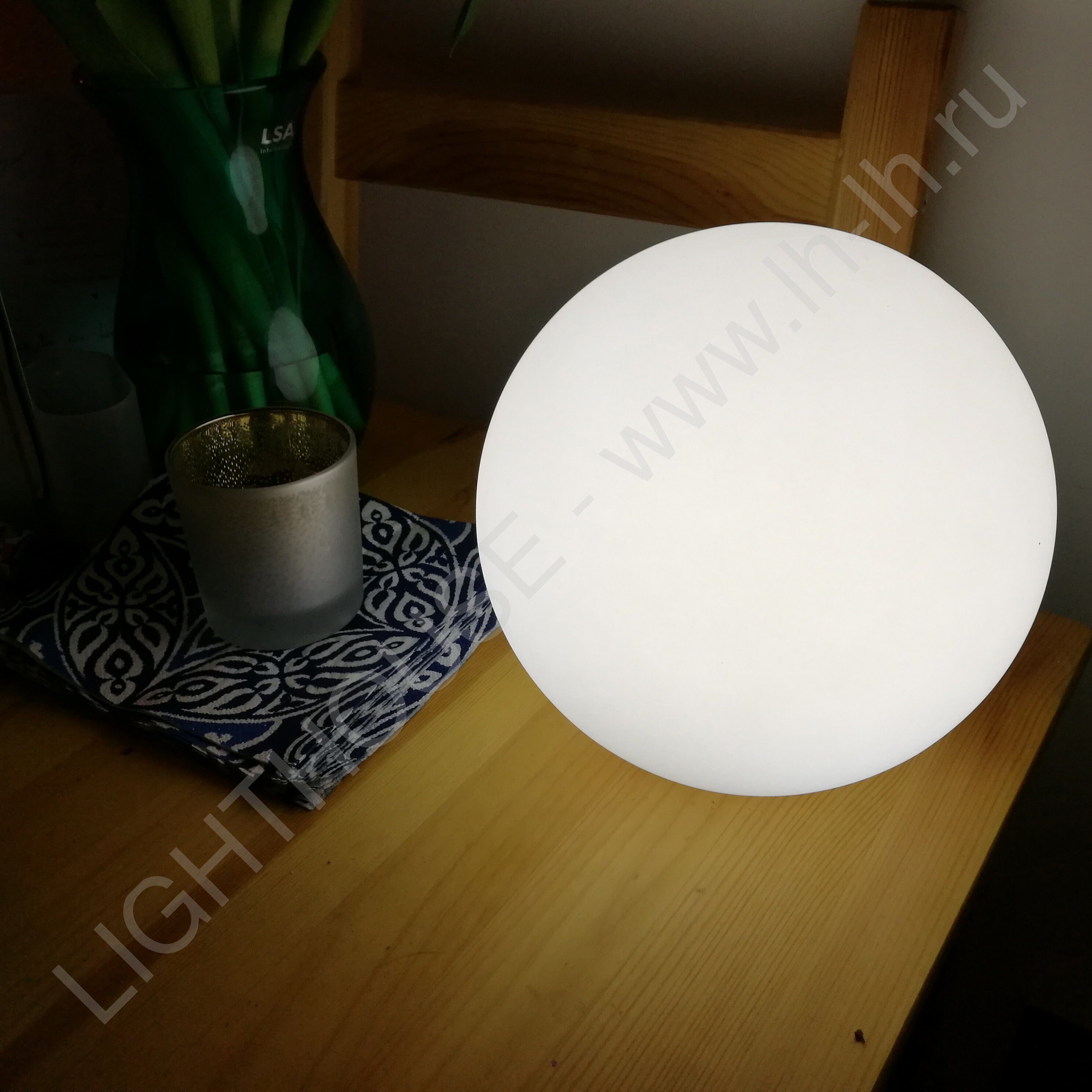 

Шар-светильник на стол Moonlight 30 см 220V White