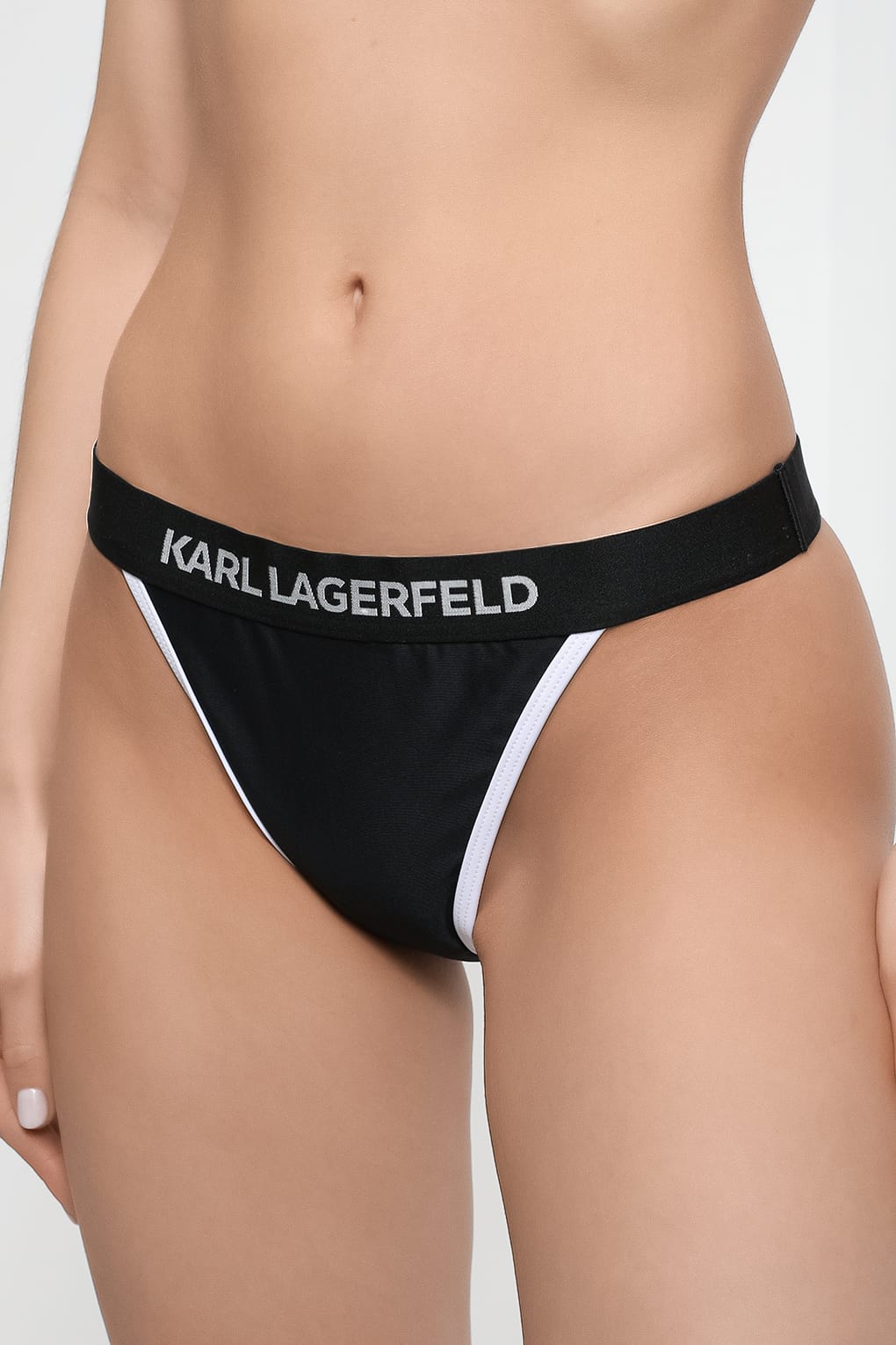 

Плавки женские Karl Lagerfeld 230W2235 черные XL, Черный, 230W2235