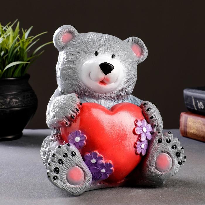 

Копилка "Медведь с сердцем" 19см