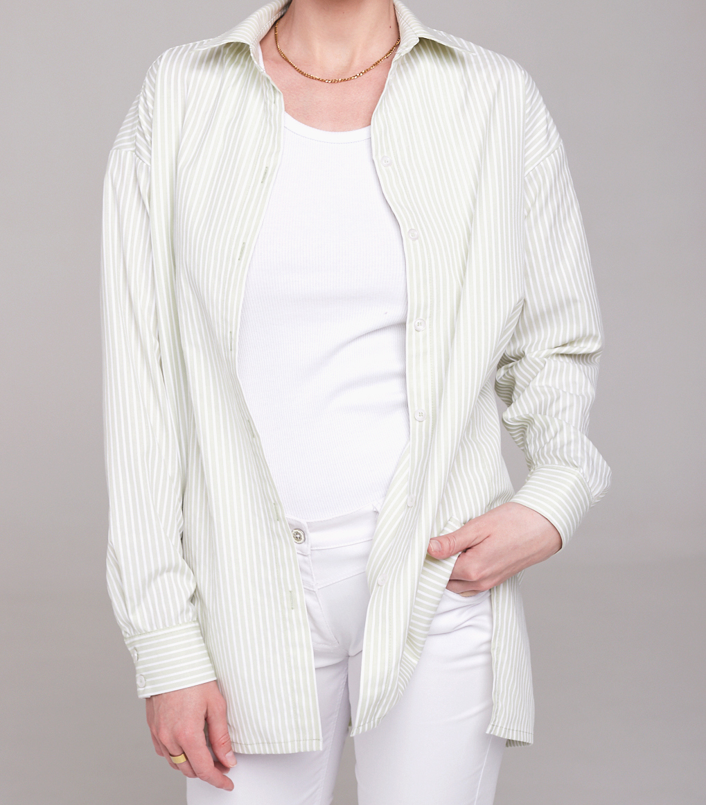 

Рубашка женская IRINA EGOROVA new collection зеленая 52 RU, Зеленый, new collection