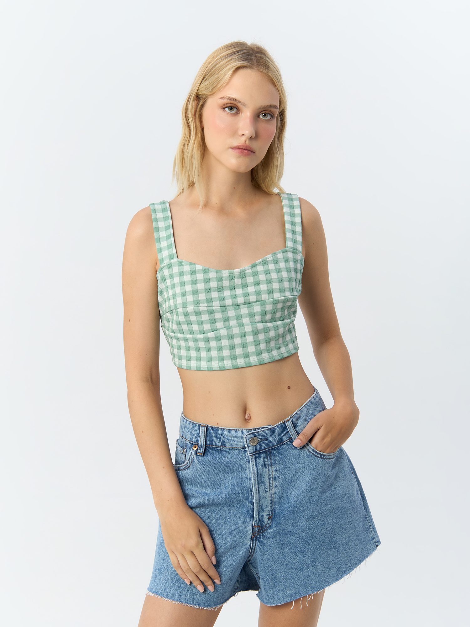 Топ женский HM 971611001 зеленый M 645₽