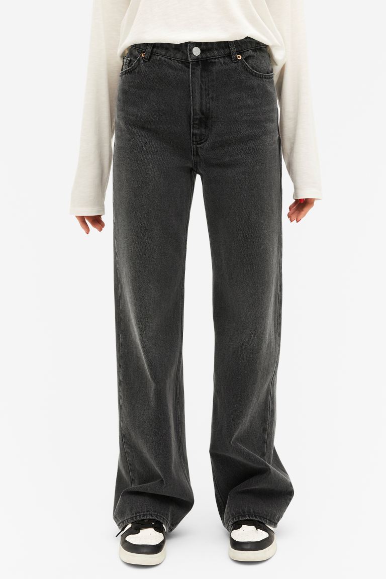 

Джинсы женские Monki 0890421001 черные 25 (доставка из-за рубежа), Черный, 0890421001