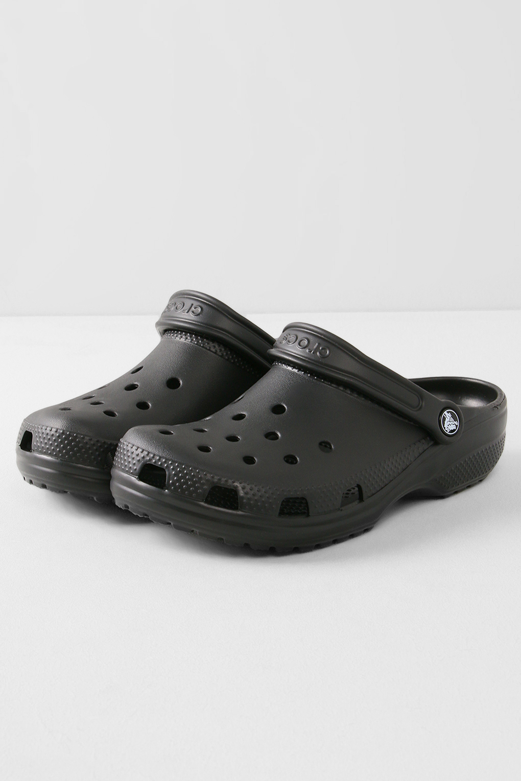 Шлепанцы женские Crocs 10001 черные M8 US; W10 US