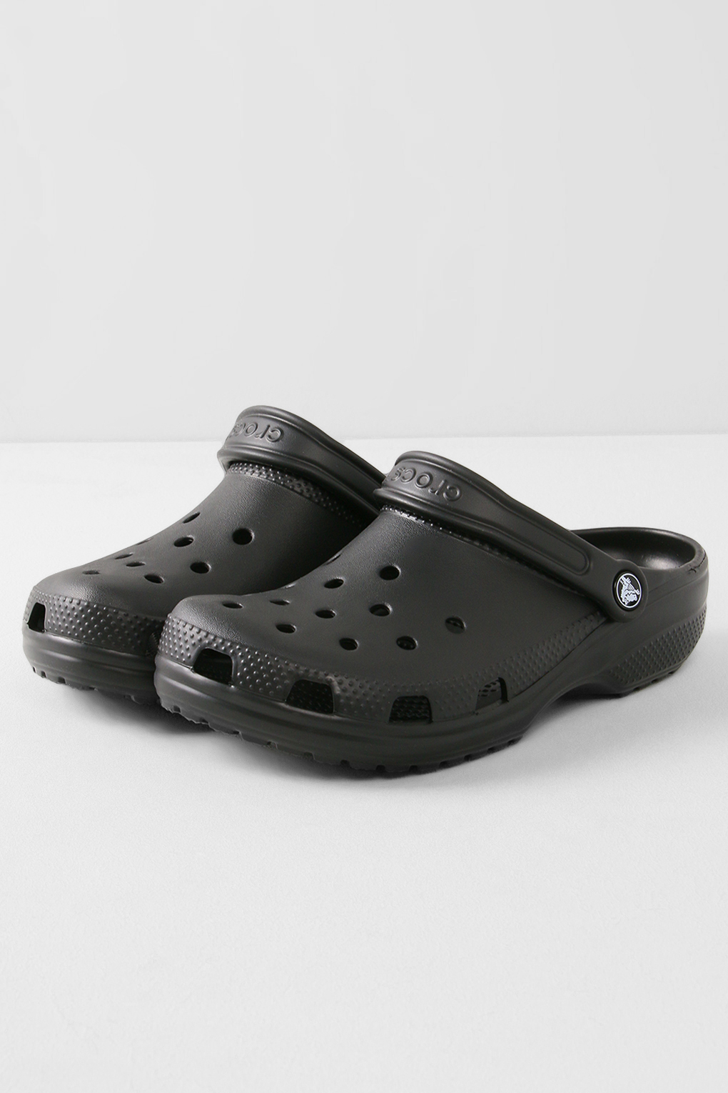 

Сабо женские Crocs 10001 черные M8 US; W10 US, Черный, 10001