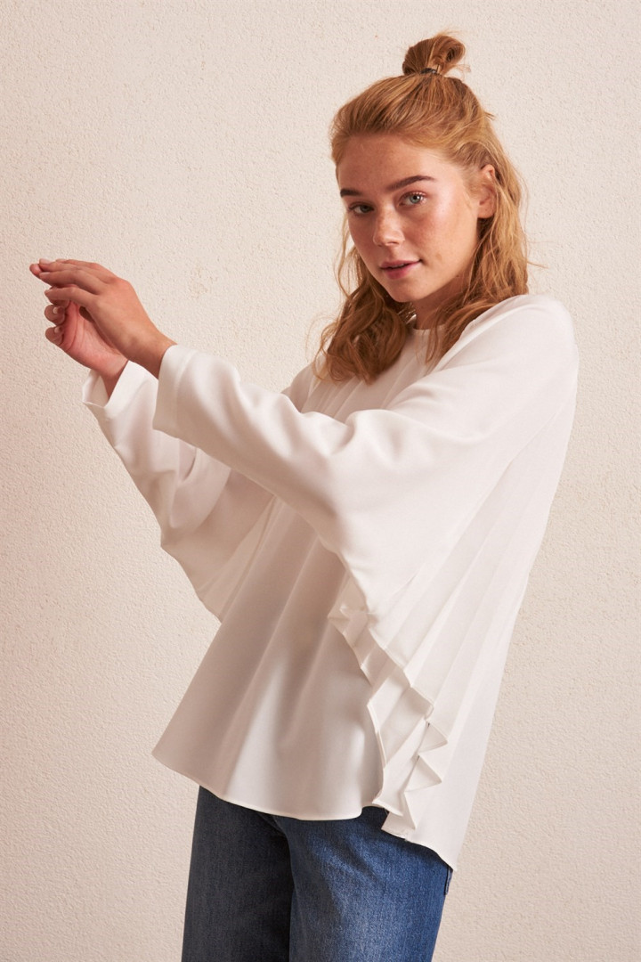 

Рубашка женская NEVER MORE 1805 белая S (товары доставляются из-за рубежа), 1805