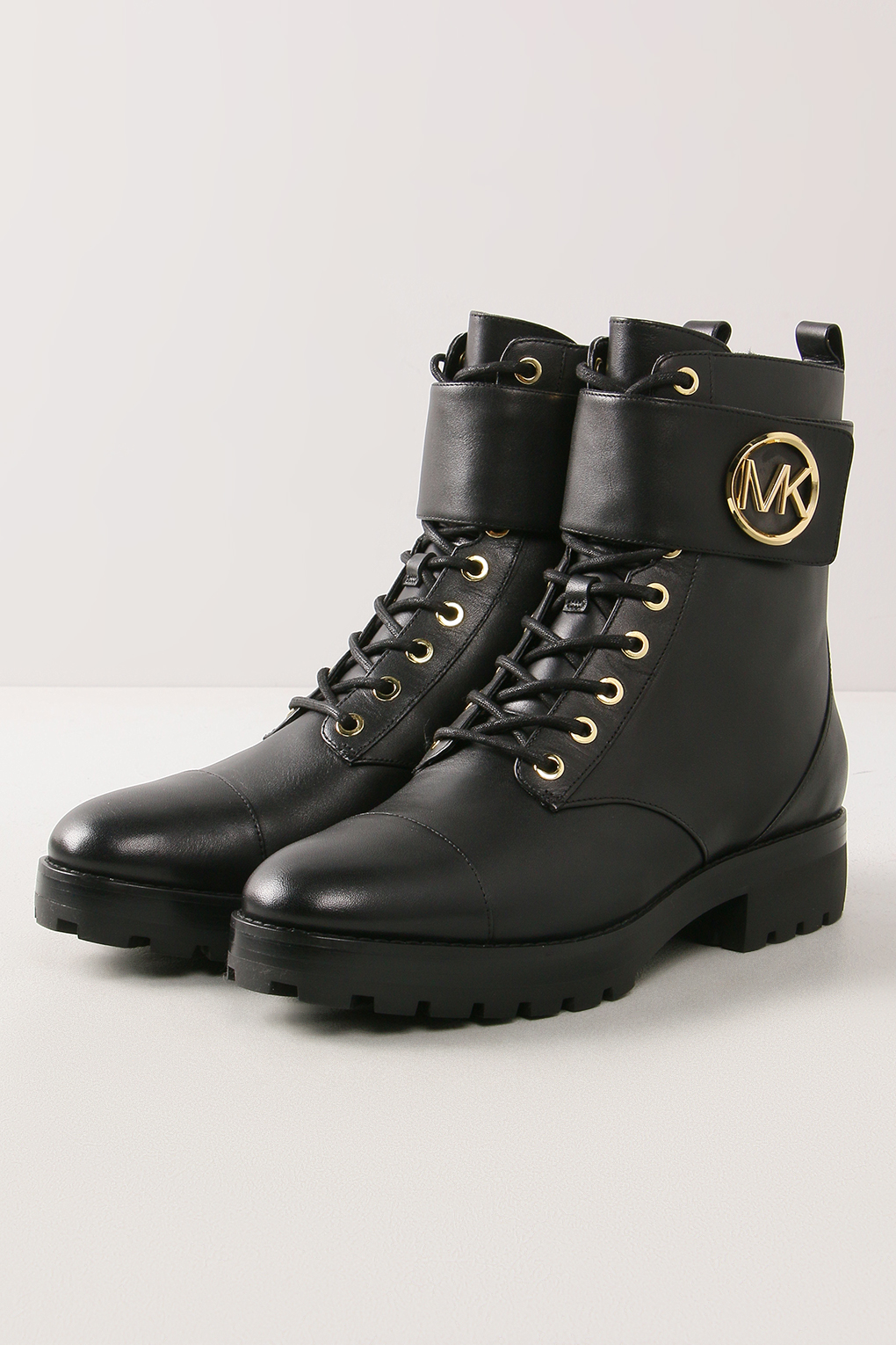 

Ботинки женские Michael Kors 40F0TAFB5L черные 8 US, Черный, 40F0TAFB5L