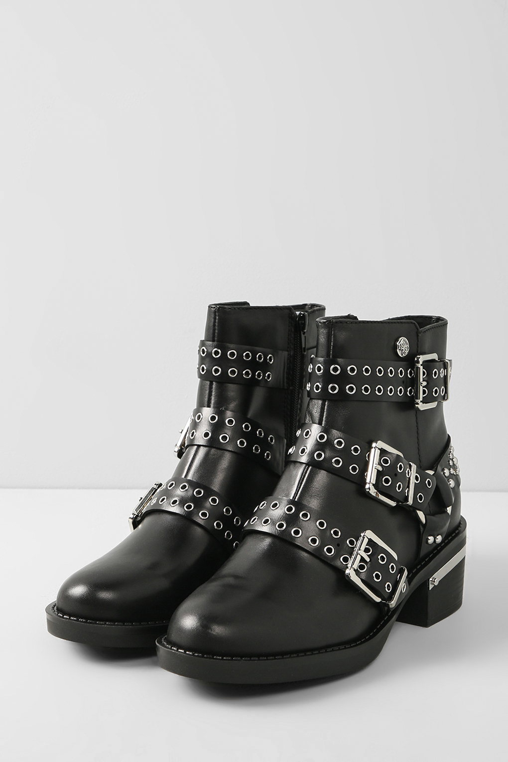 

Ботинки женские Guess FL7FFI ELE10 черные 37 EU, Черный, FL7FFI ELE10