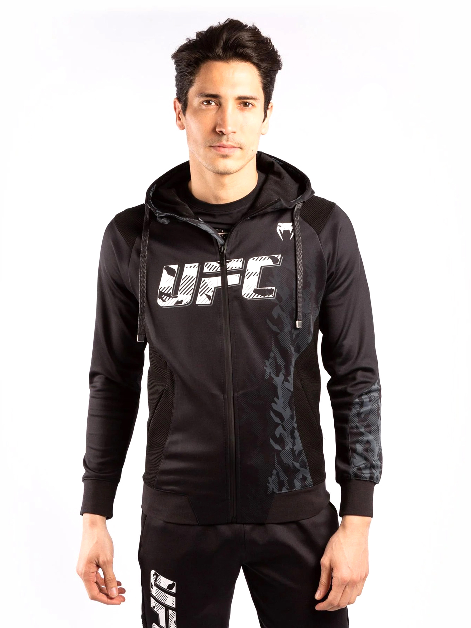 

Толстовка мужская Venum UFC Venum Fight Week черная 2XL, UFC Venum Fight Week