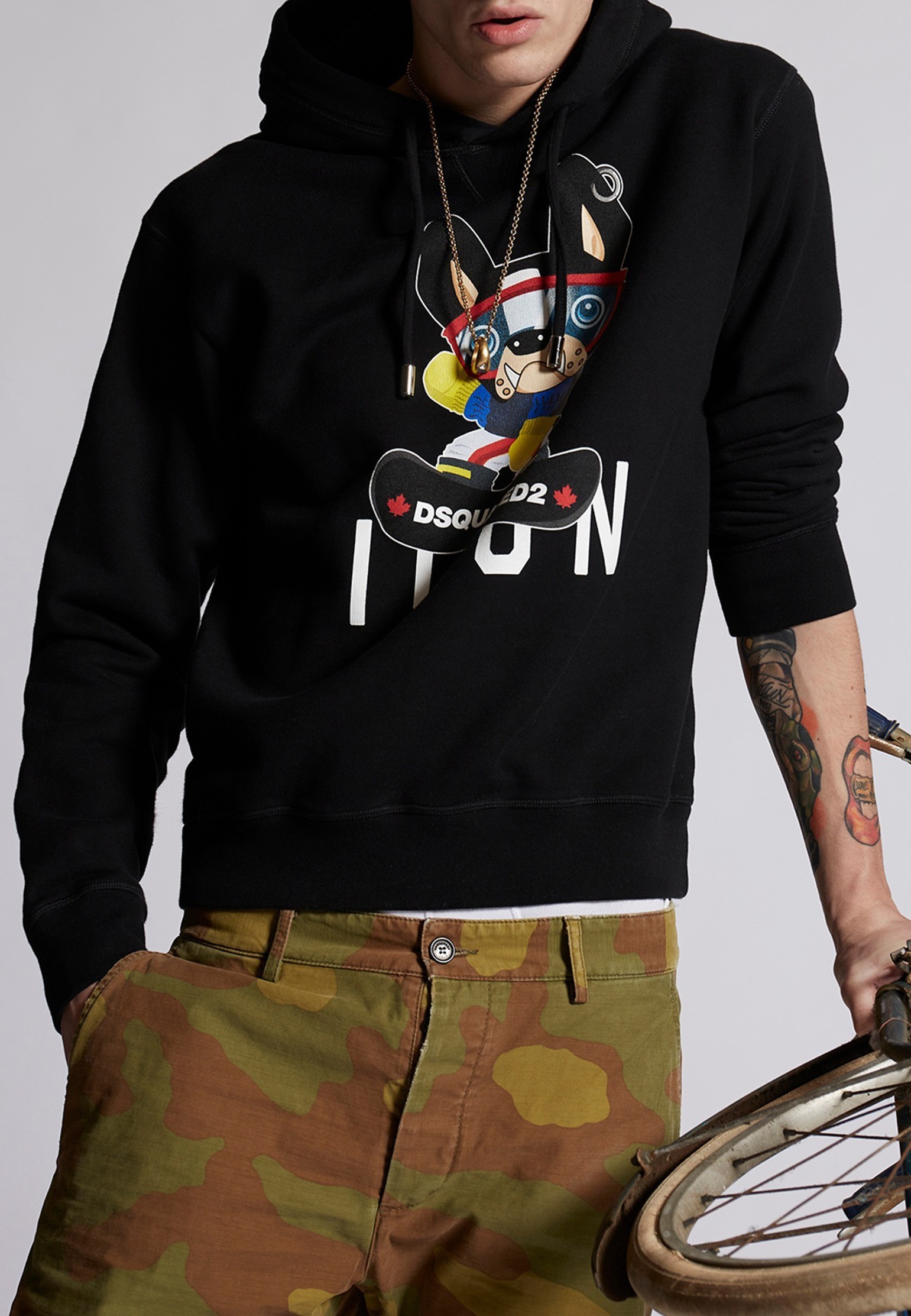 

Толстовка мужская DSquared2 129249 черная XS, Черный, 129249