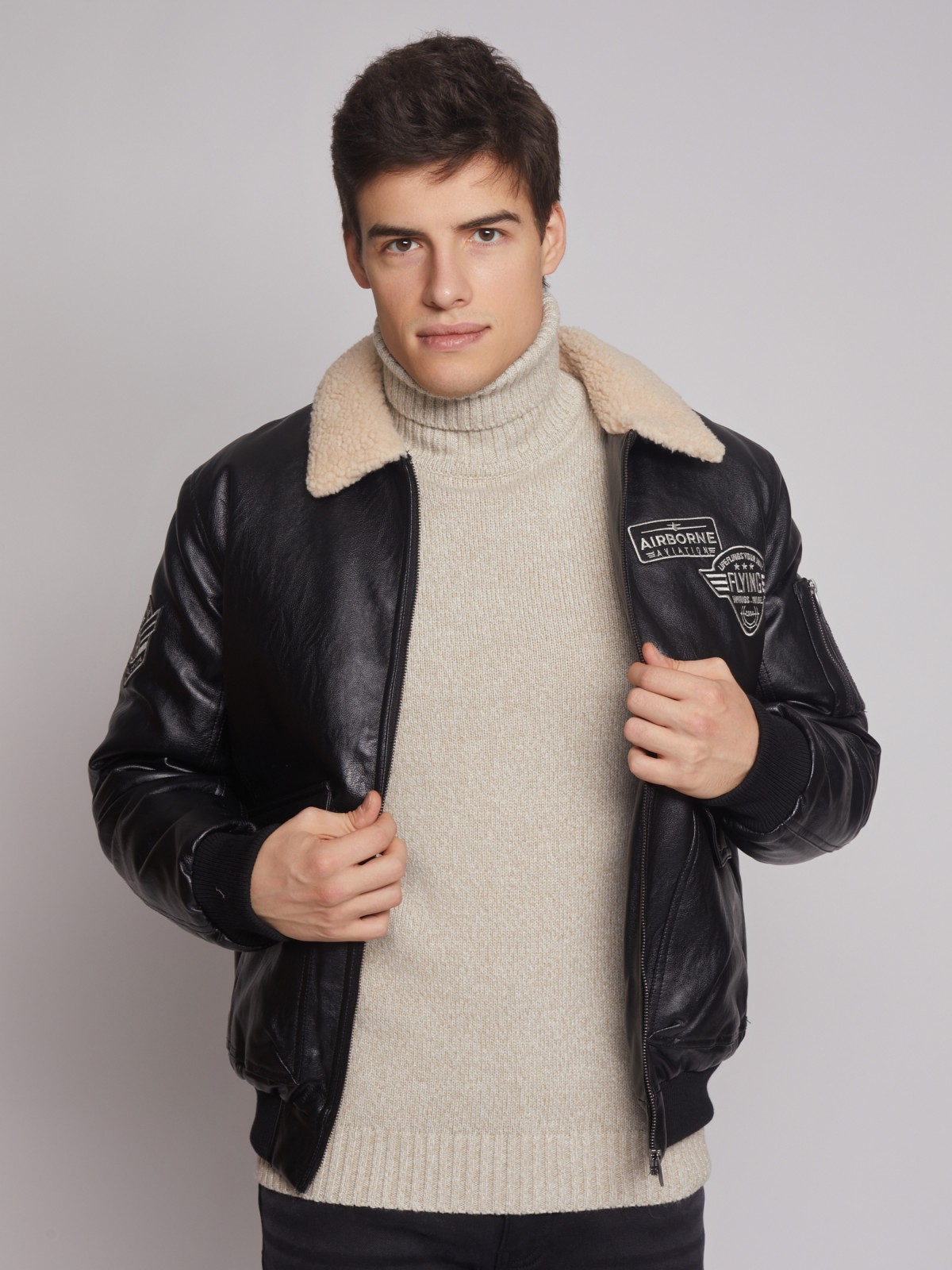 Куртка мужская Zolla 012345102264 черная 2XL