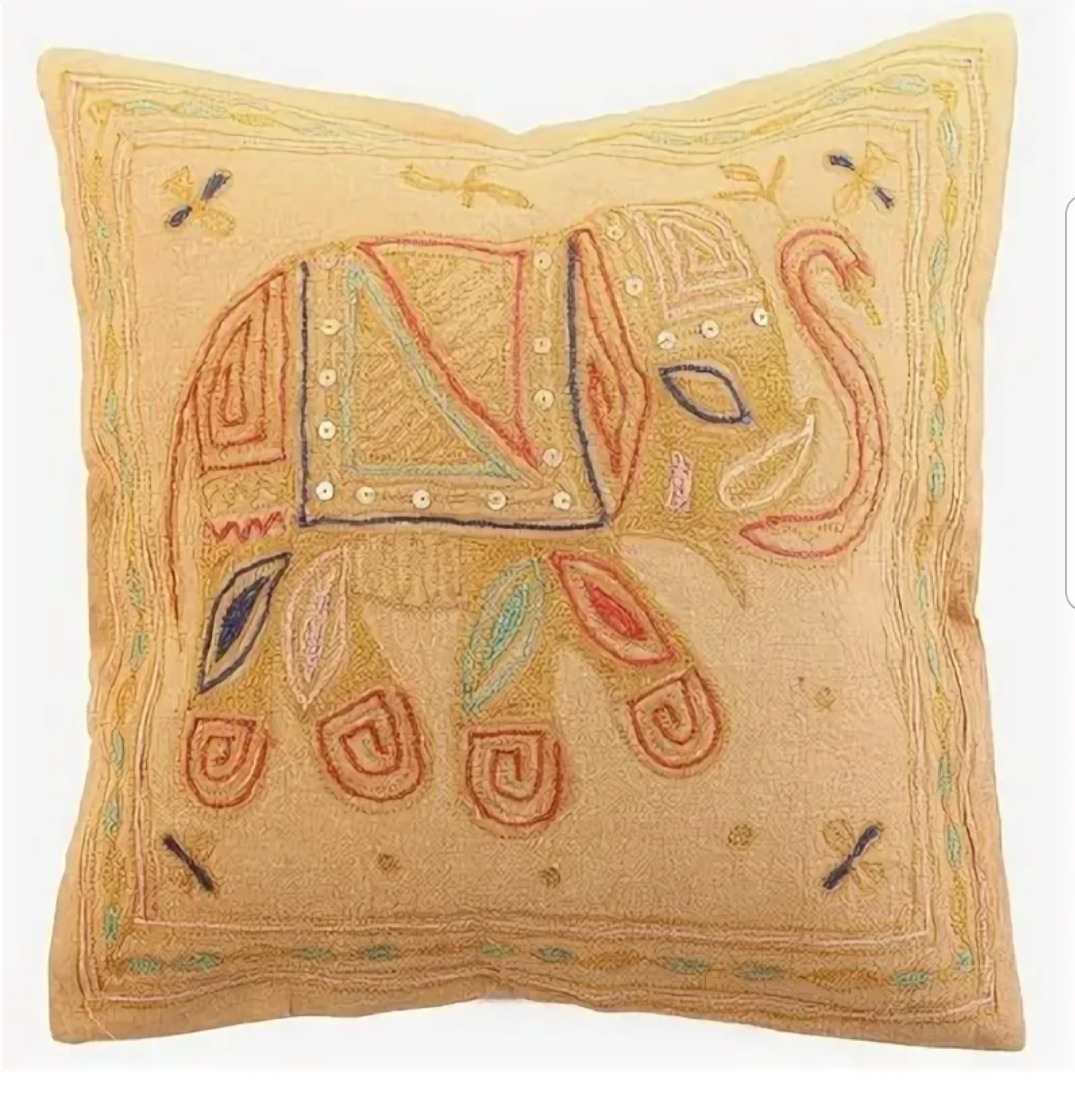 фото Наволочка с вышивкой для декоративеой подушки " слон 3" 40*40 см., золотая, индия arloni