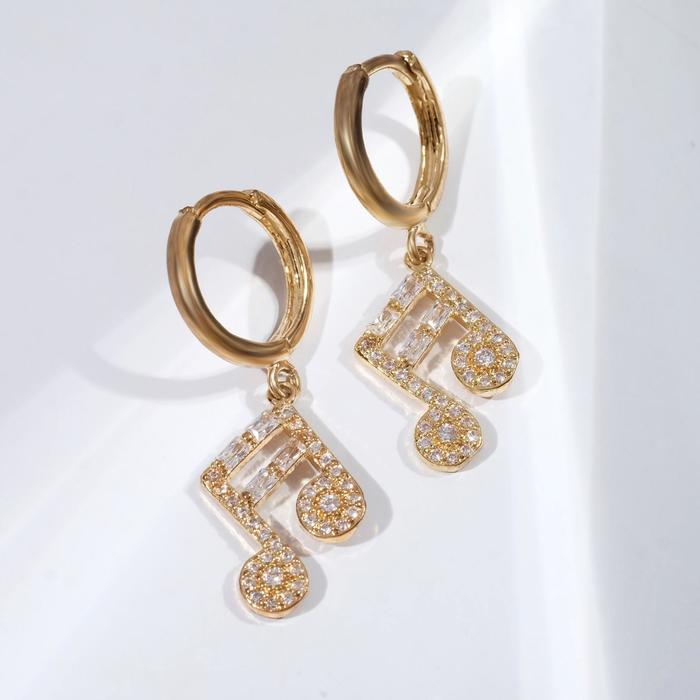 

Серьги Queen fair со стразами, Сказка, ноты, белые, в золоте, со стразами, Сказка, ноты, белые, в золоте