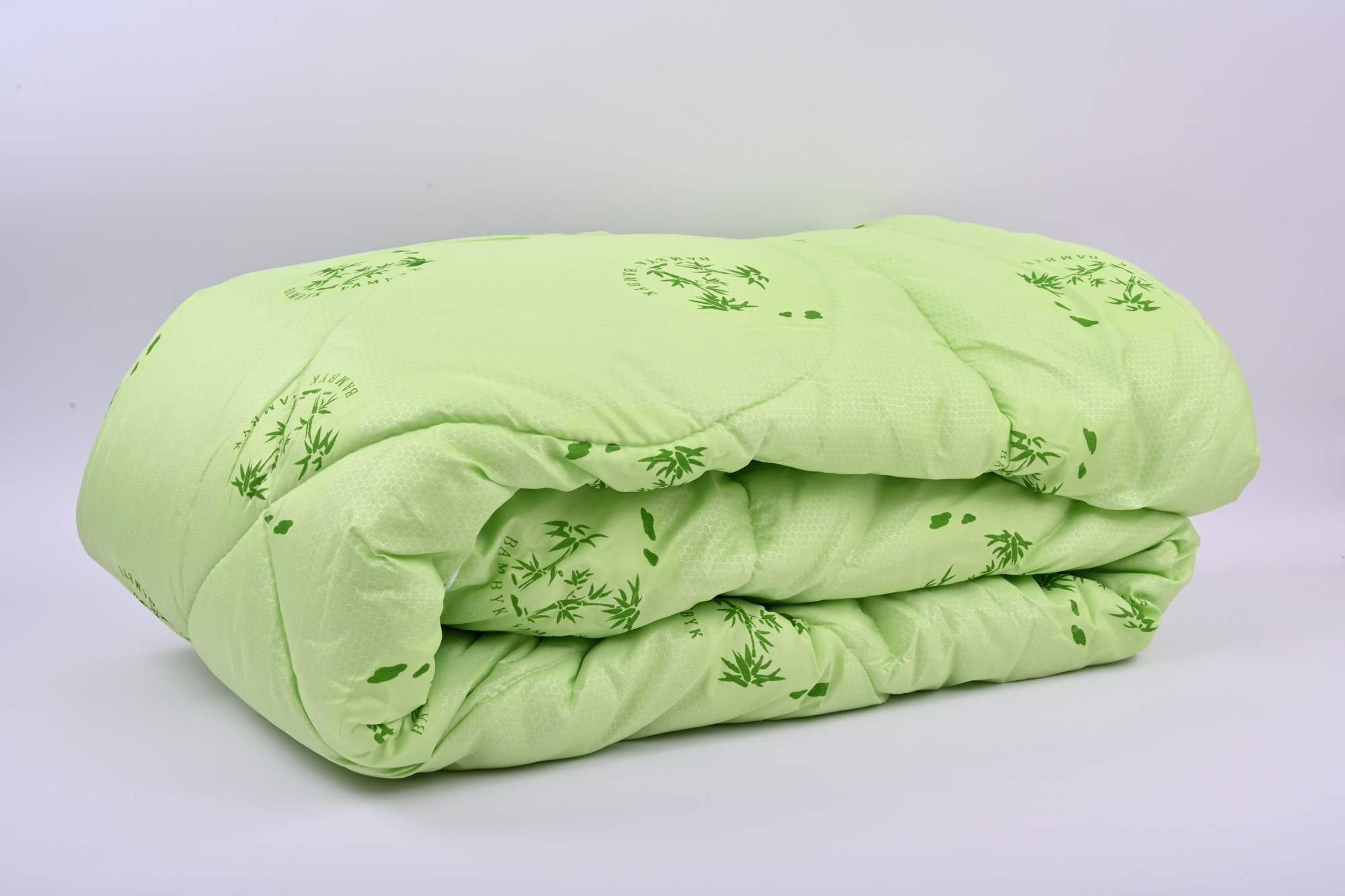Одеяло бамбук Стандарт,чехол Полиэстер 172х205 см,двухспальное.