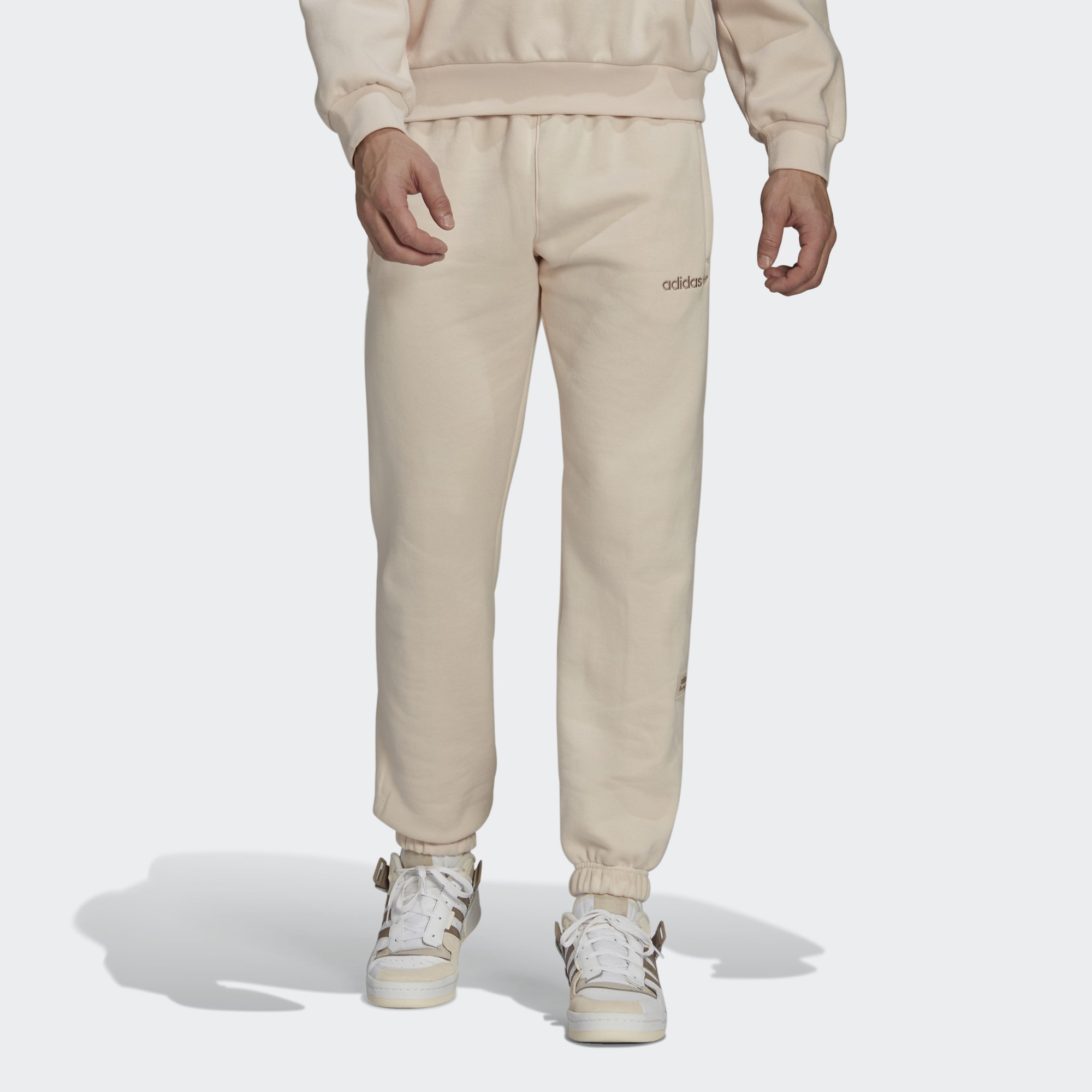 

Спортивные брюки мужские Adidas HM2671 бежевые M, HM2671
