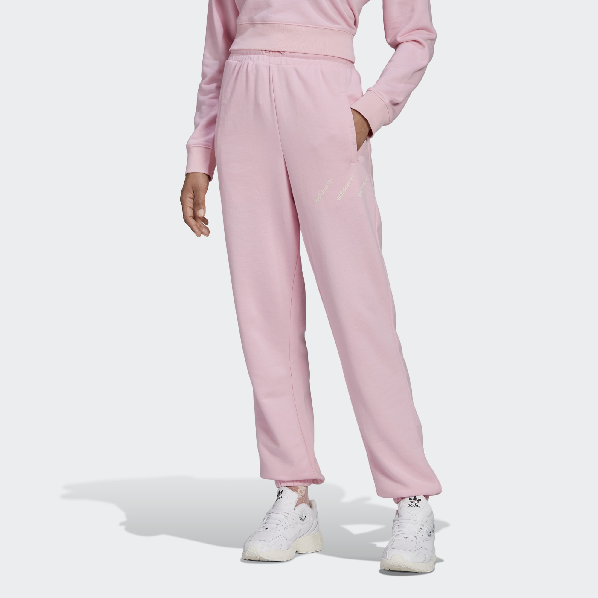 

Спортивные брюки женские Adidas HM4873 розовые 42, HM4873