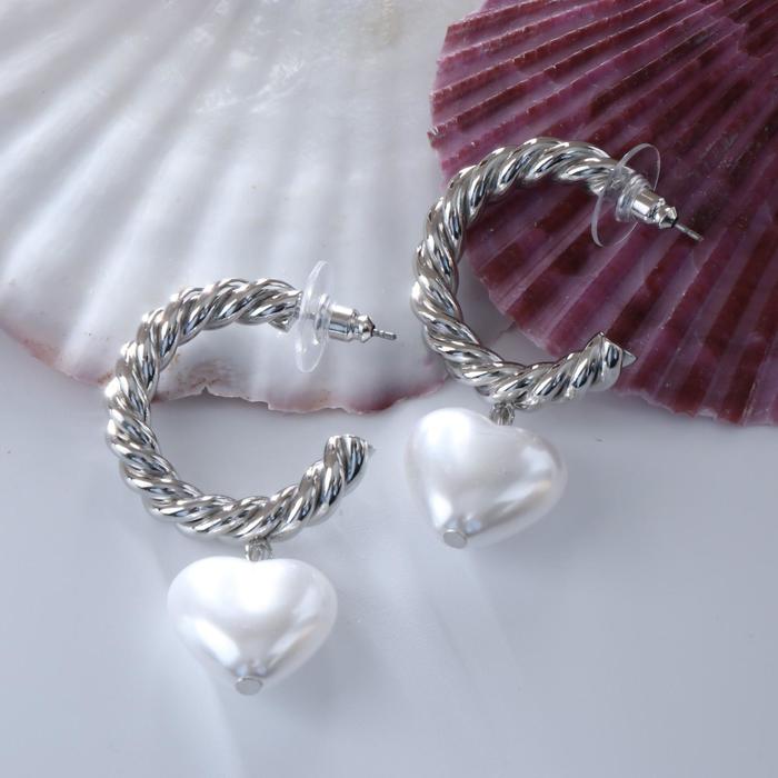 

Серьги-кольца с жемчугом, Богиня, сердце, белые, в серебре, с жемчугом, Богиня, сердце, белые, в серебре