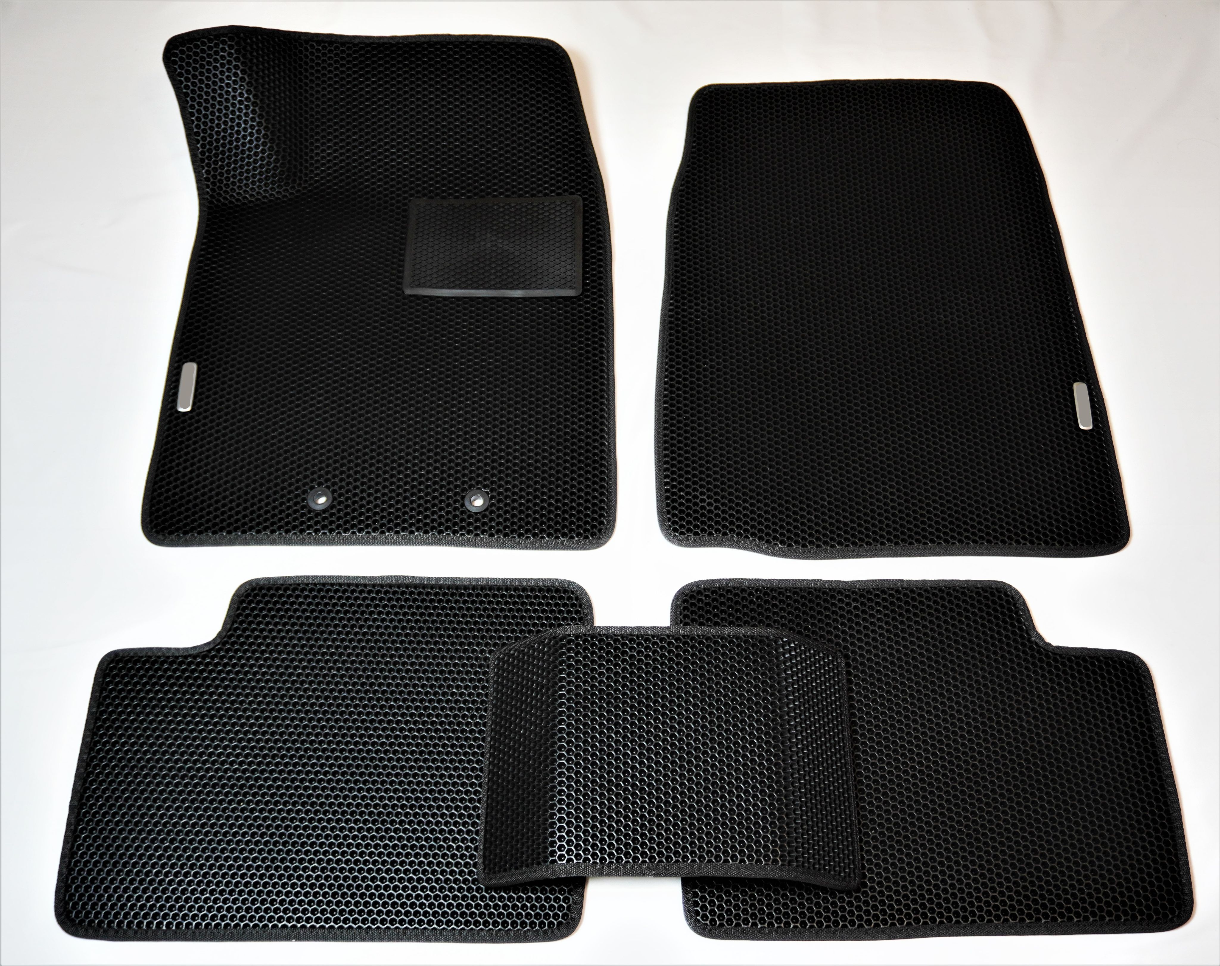 

Коврики Toyota Land Cruiser 100 Series 1998-2007 + подпятник + 2 логотипа п132toyч, Коврики Ева для Toyota Land Cruiser 100 Series (1998-2007) / Тойота Ленд Крузер + подпятник + 2 логотипа