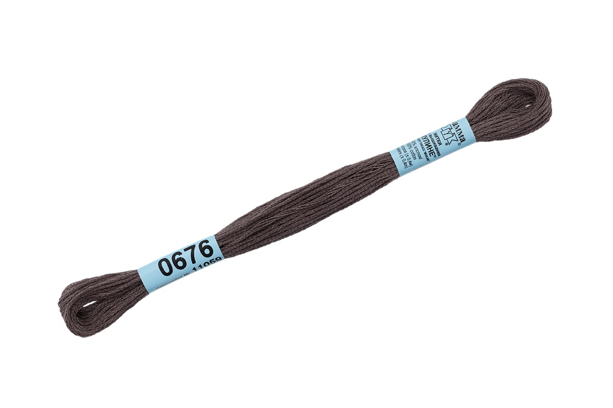 

Gamma мулине, 100% хлопок, 24х8 м, №0676, темно-коричневые, Коричневый