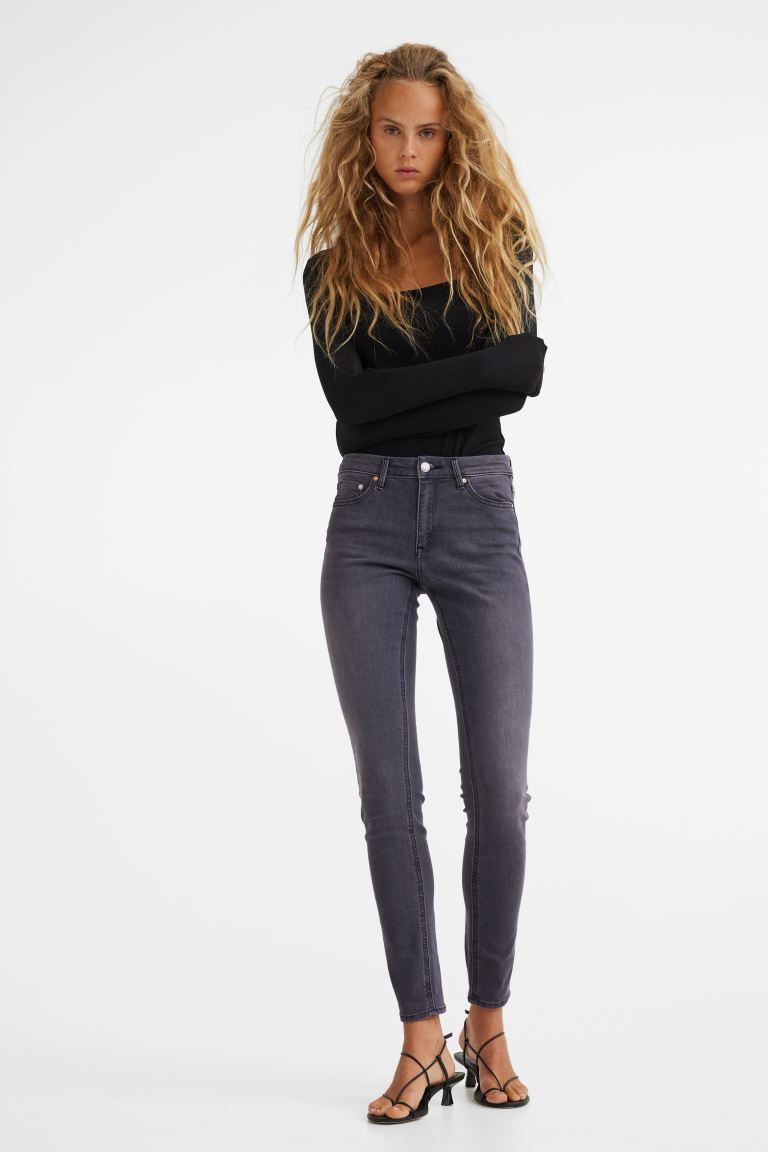 

Джинсы женские H&M 0934966018 серые 40 EU (доставка из-за рубежа), 0934966018