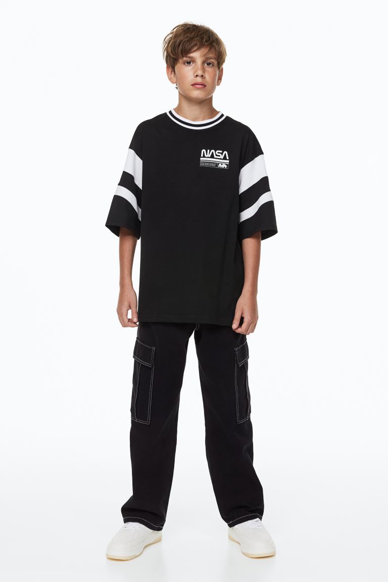 

Брюки детские H&M 1128394, цвет черный, размер 140 (доставка из-за рубежа), 1128394
