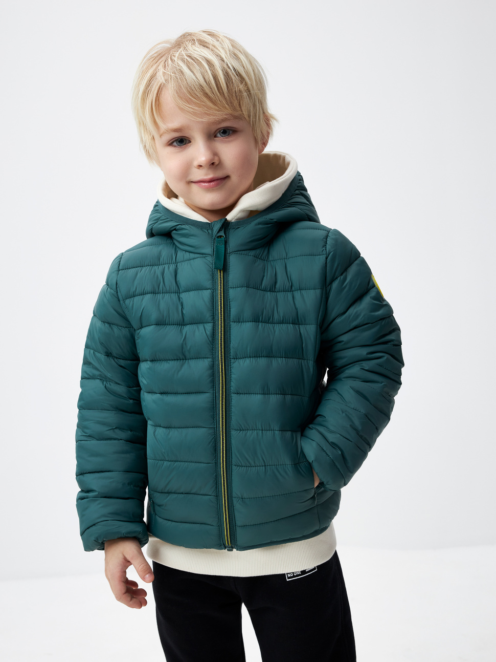 

Стеганая куртка с капюшоном для мальчиков 3803061124-13 цв. хаки/оливковый р.110, 3803061124-13