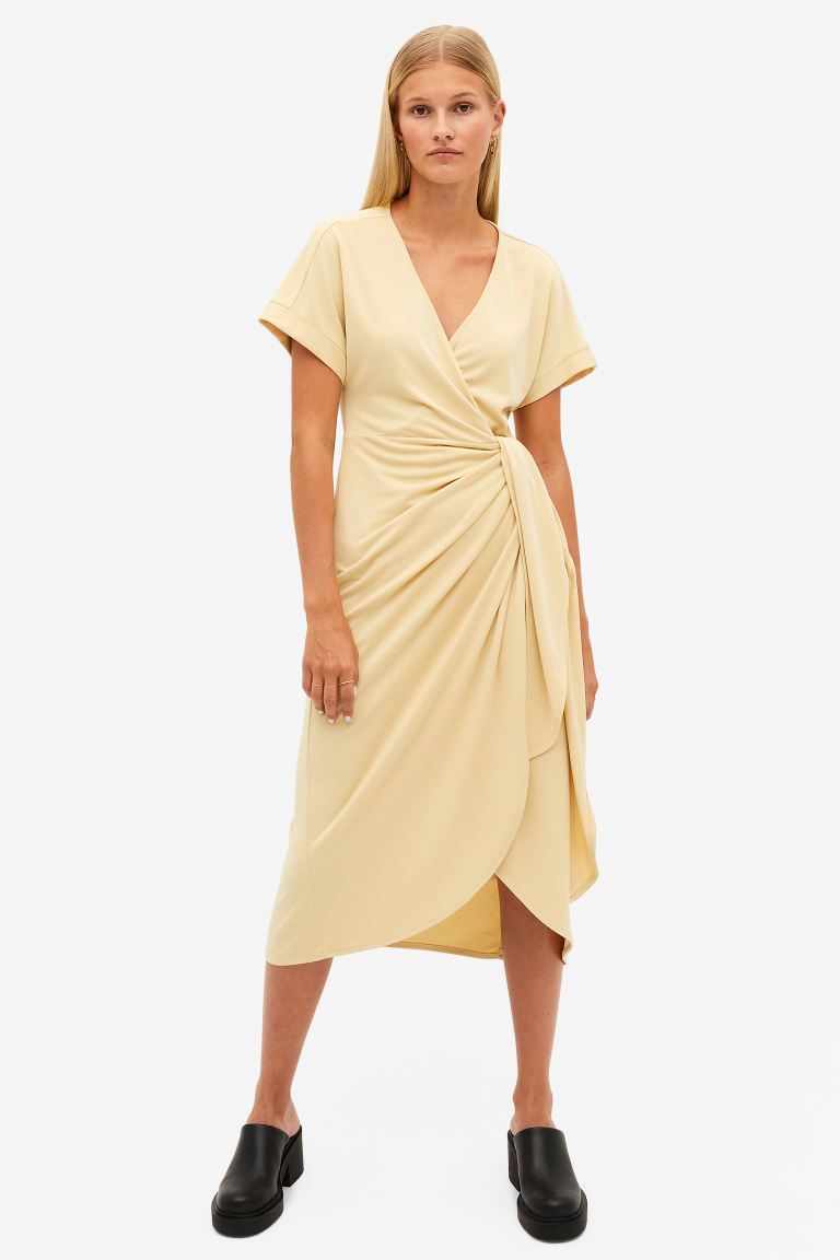 

Платье женское Monki 0960733007 бежевое XL (доставка из-за рубежа), Бежевый, 0960733007