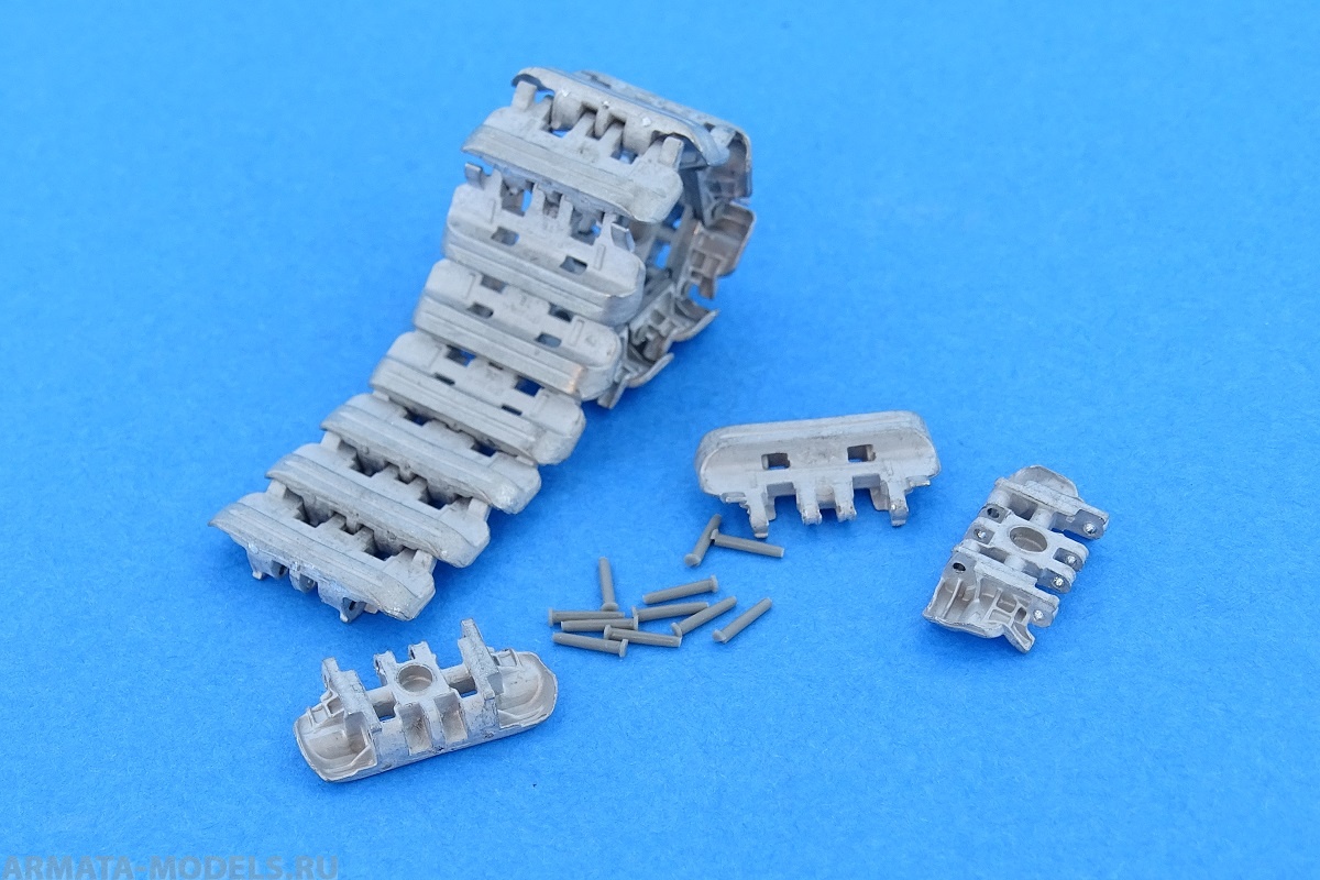 

MTL-35083 Tracks for Churchill early