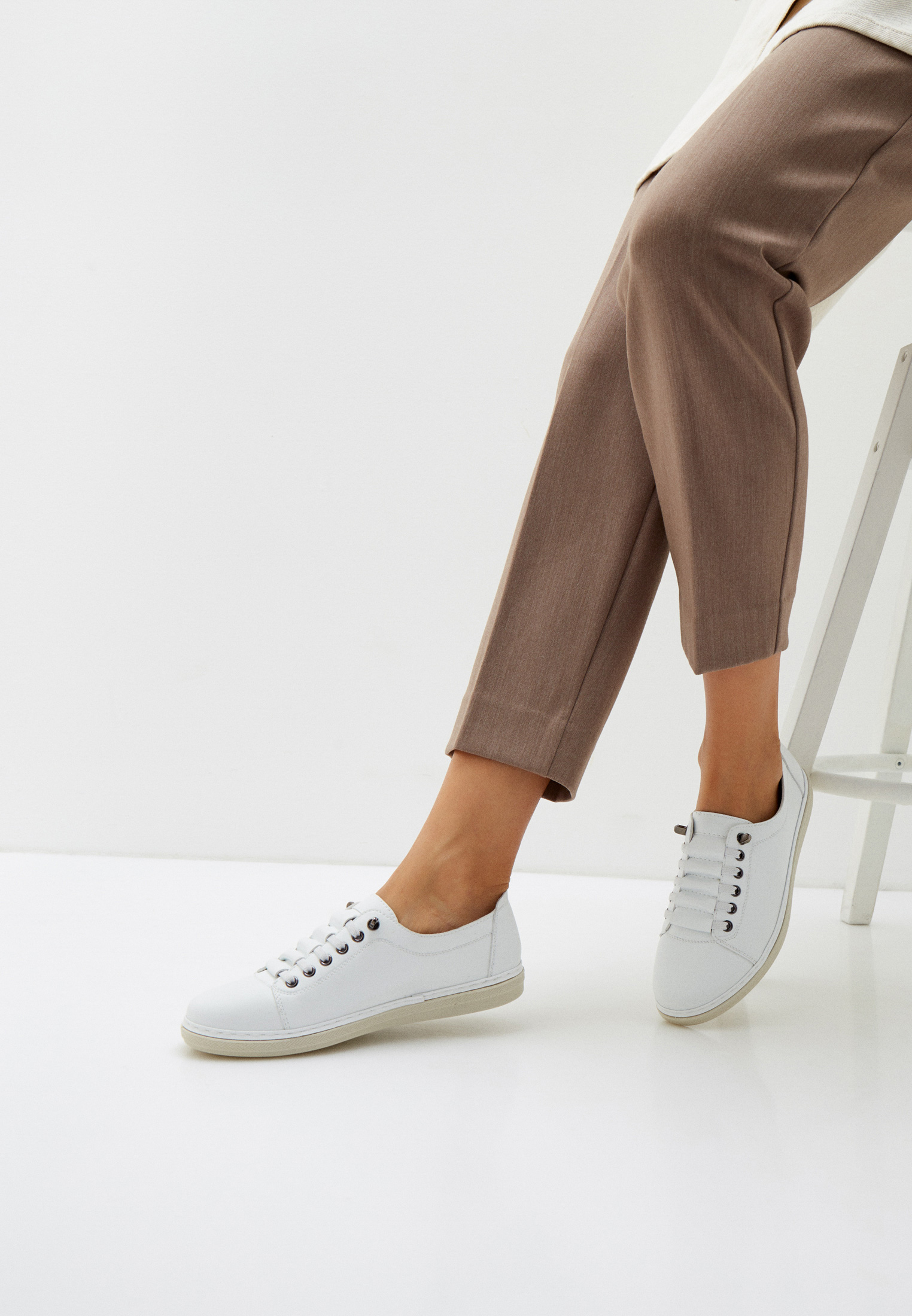 Кеды женские MAKFINE 29MK-34-01A0 белые 39 CH