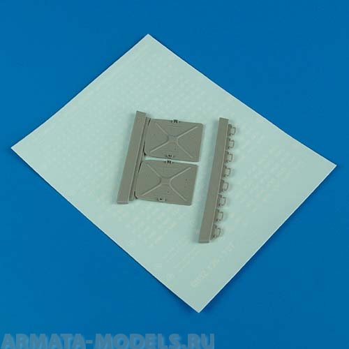 

QB32127 F-14 Tomcat Air Intake Covers 1/32