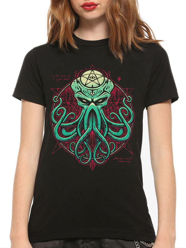 фото Футболка женская design heroes говард филлипс лавкрафт - ктулху черная 3xl