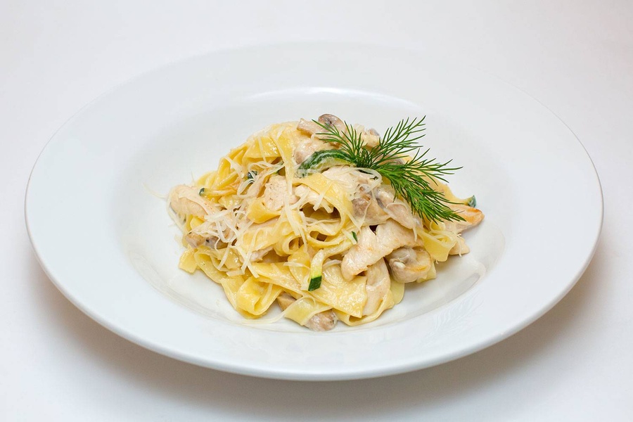 

Паста с курицей и шпинатом, 280 г