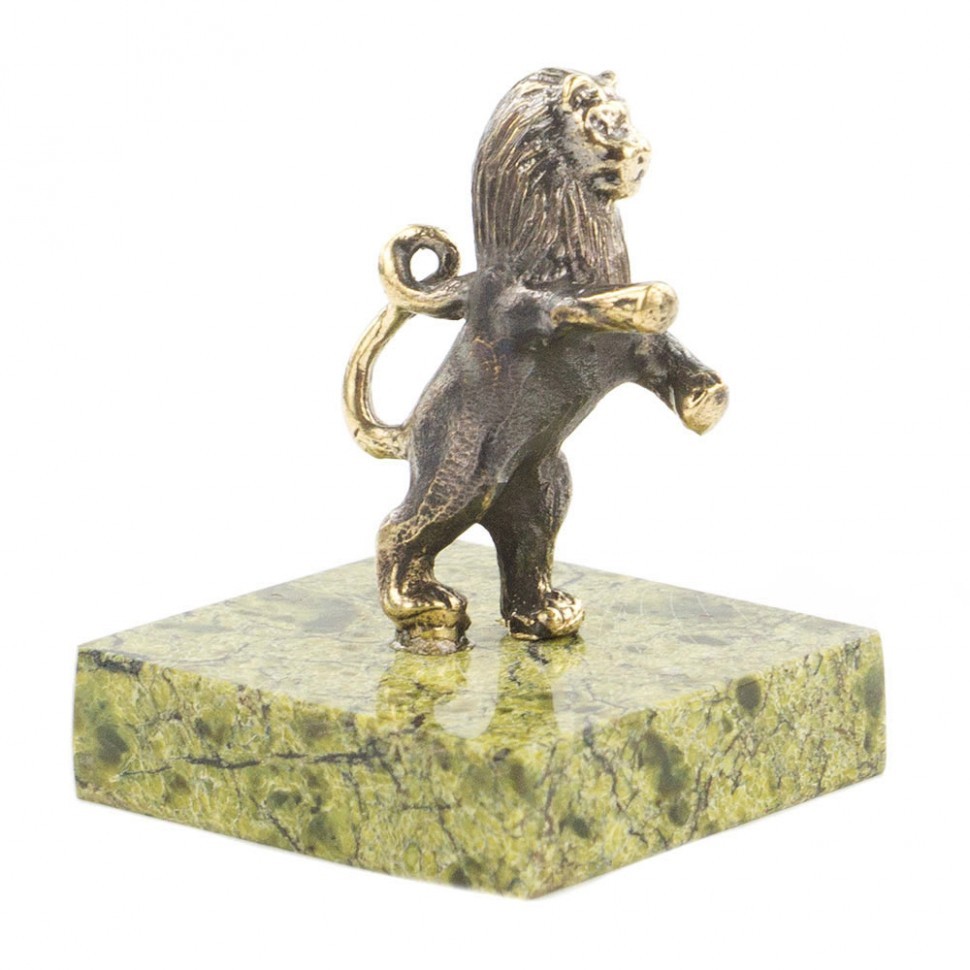фото Настольная статуэтка "лев на двух лапах" уральский сувенир